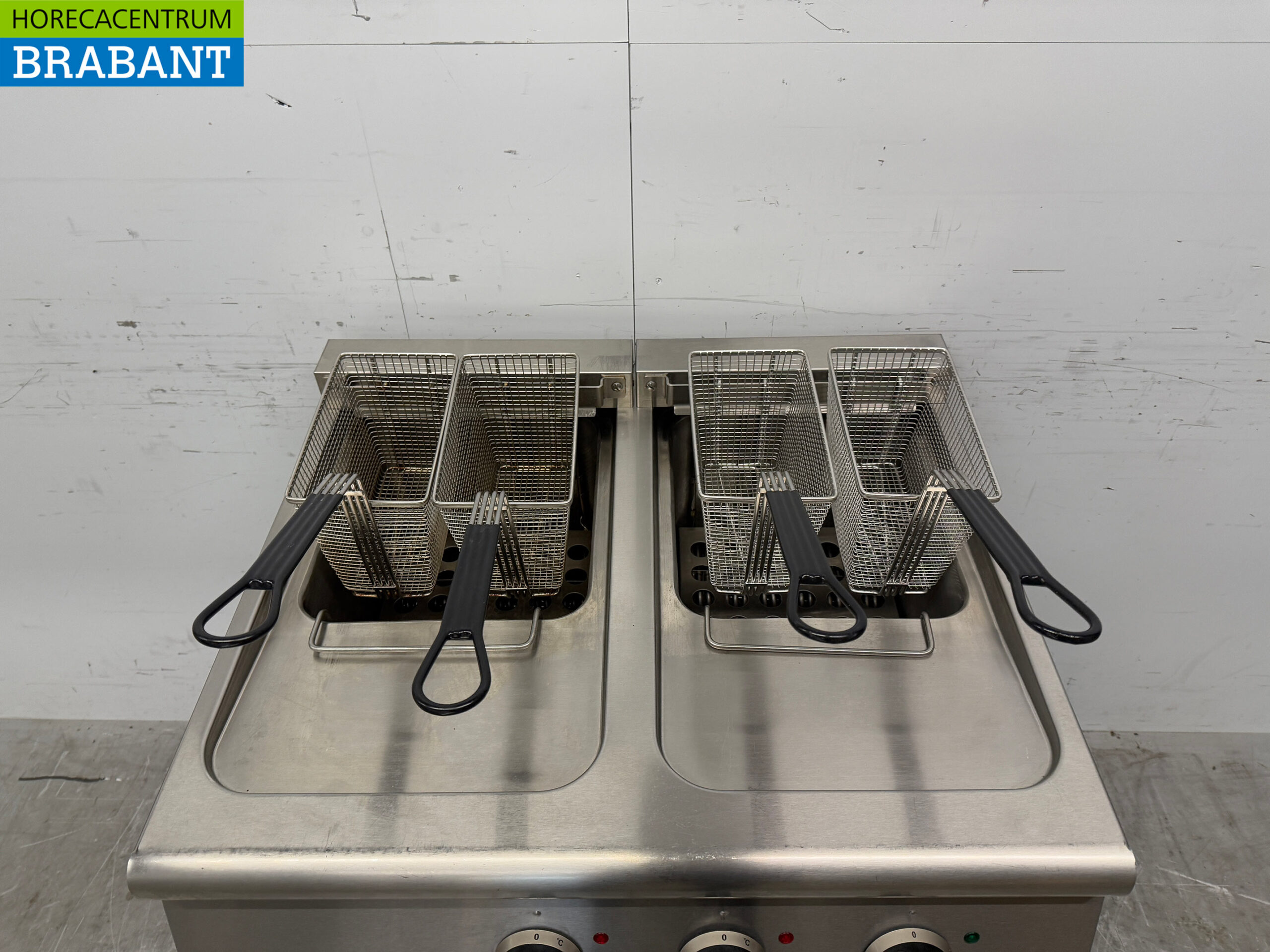 RVS Combisteel Dubbele Friteuse 2 x 18 liter 400V Horeca - Afbeelding 4