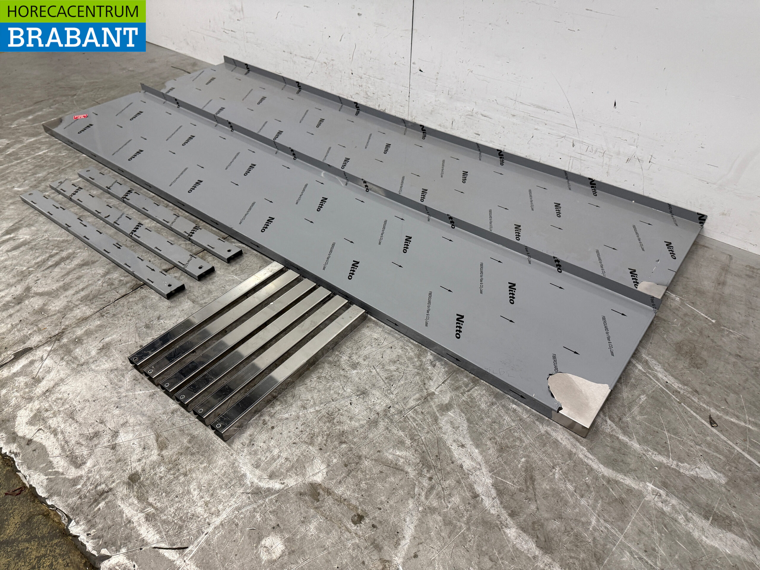 RVS Dubbel Wandschap Schap 200 x 40 cm Horeca - Afbeelding 2