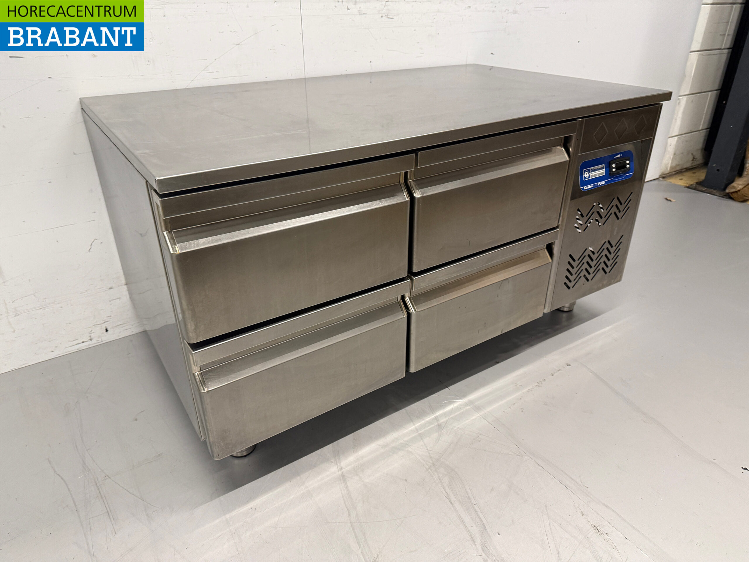 RVS Diamond Koelwerkbank 4 Laden 120 cm 230V Horeca - Afbeelding 3