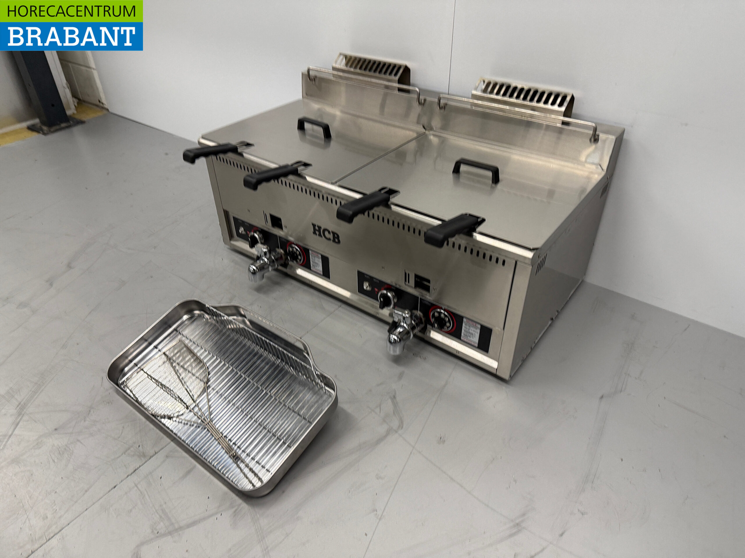 RVS Dubbele Friteuse Frituur 2 x 30 liter PROPAAN gas Horeca - Afbeelding 2