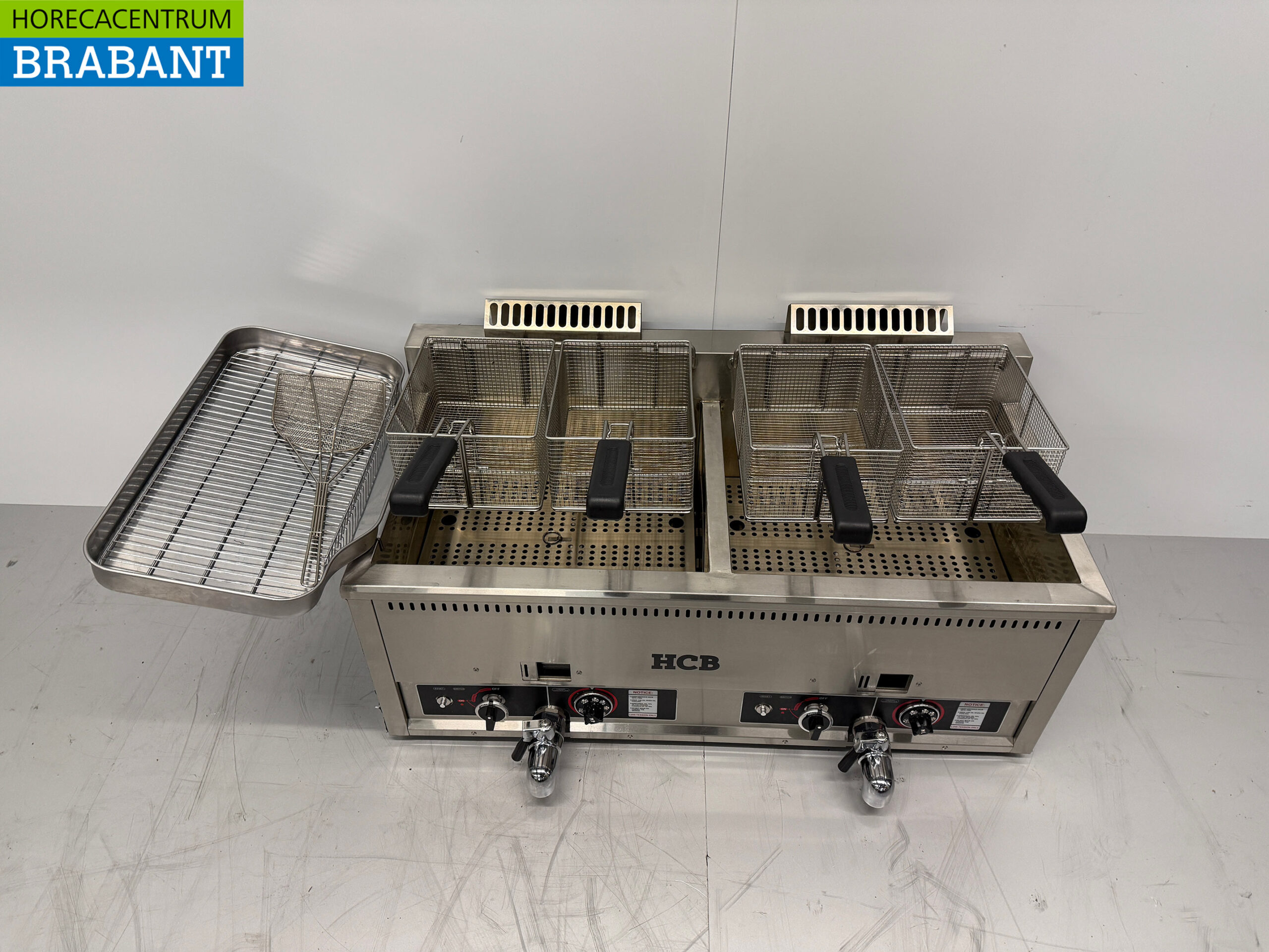 RVS Dubbele Friteuse Frituur 2 x 30 liter PROPAAN gas Horeca - Afbeelding 4