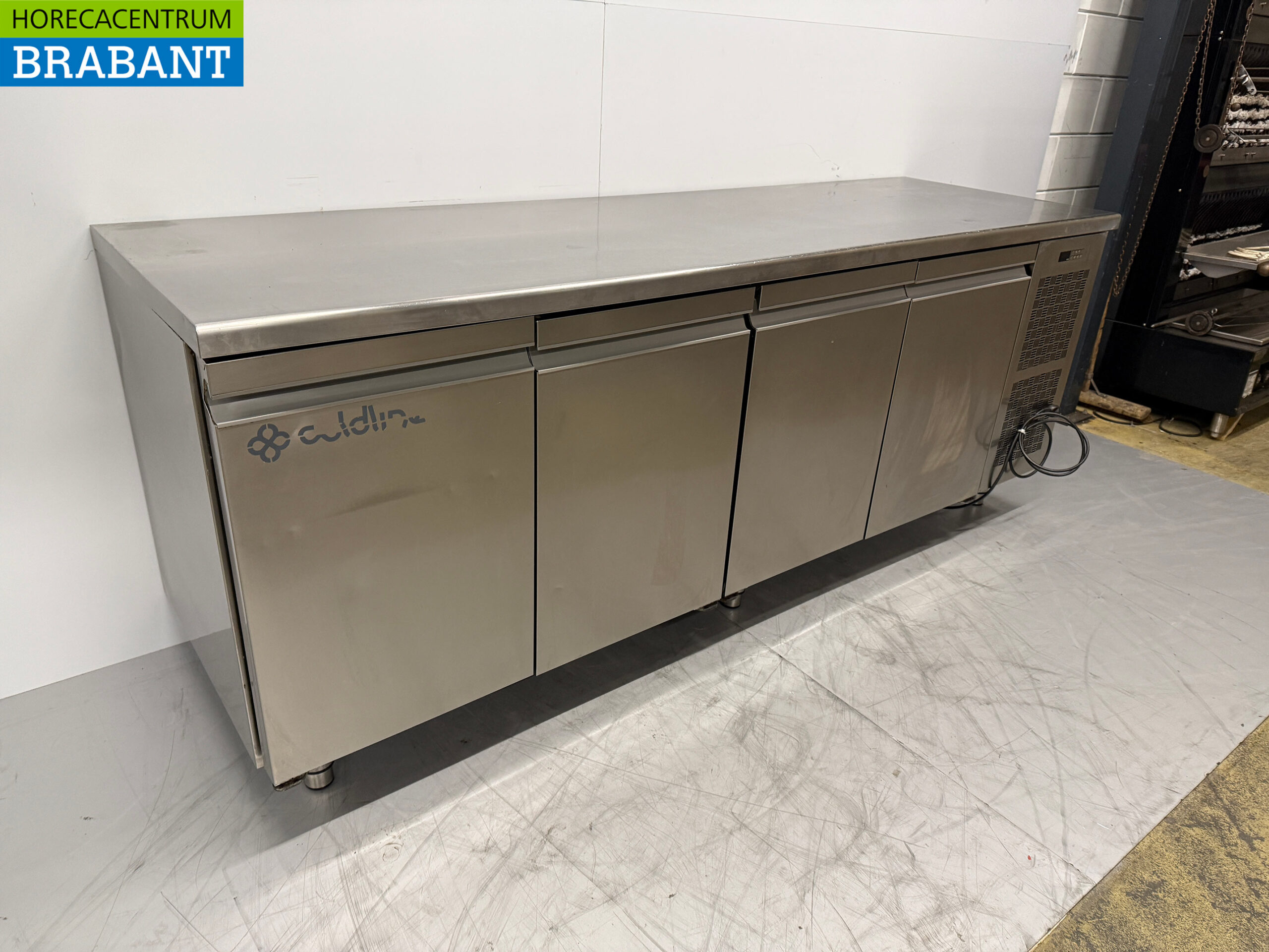 RVS Crionovo Koelwerkbank 4 Deuren 226,5 cm 230V Horeca - Afbeelding 3