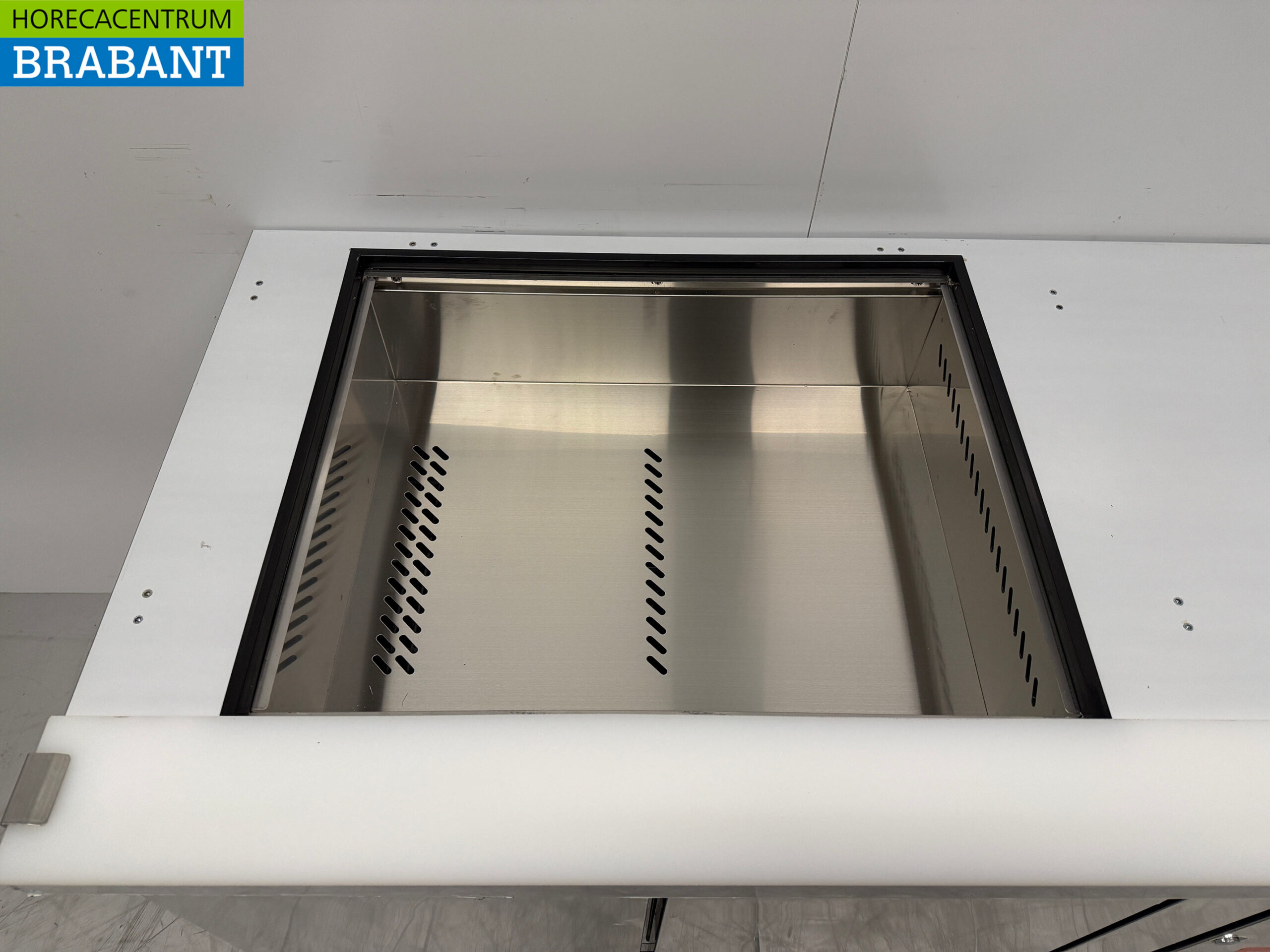 RVS Polar Verrijdbare Saladette 2 Deuren 230V Horeca - Afbeelding 4