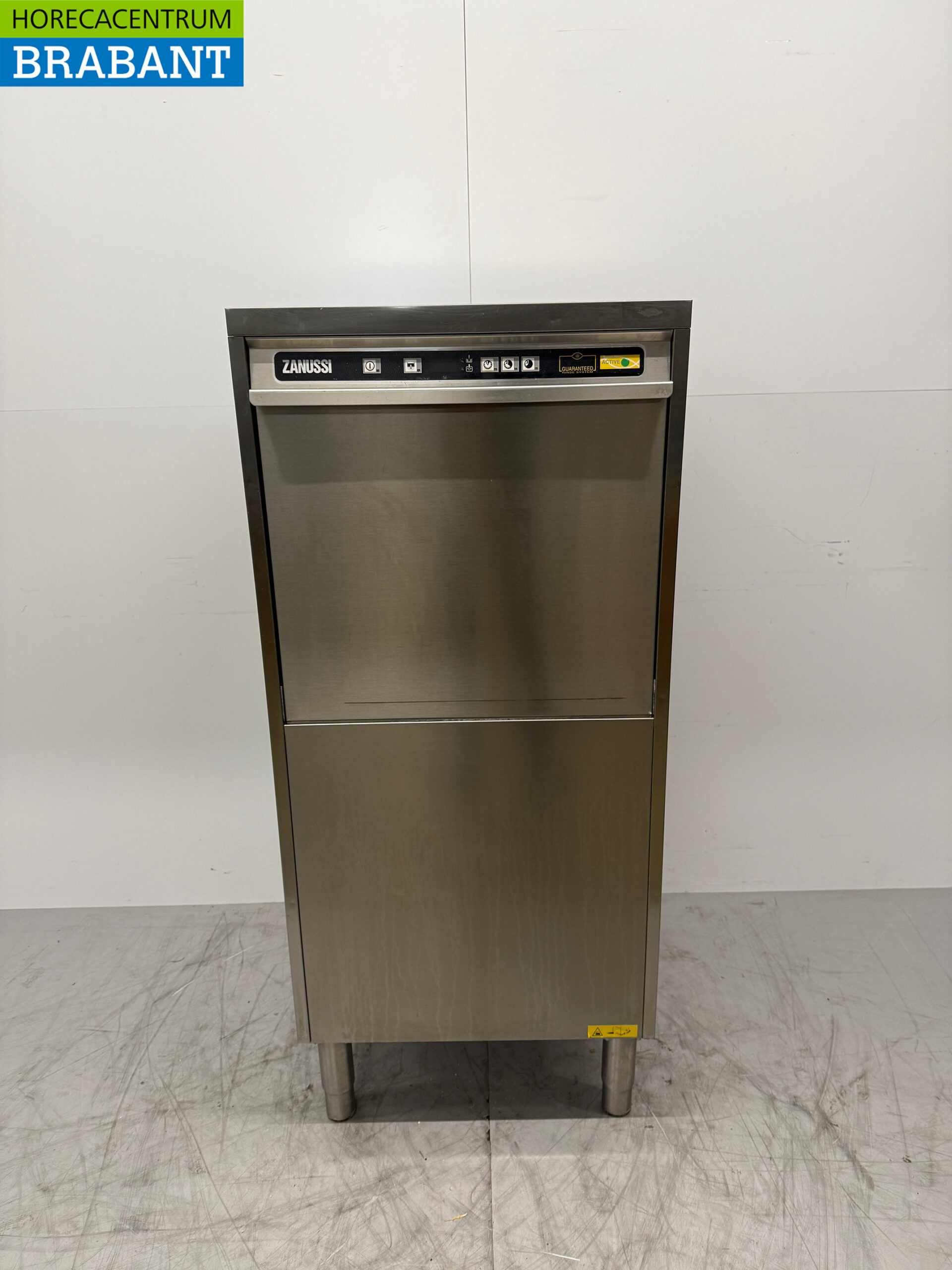 RVS Zanussi Vaatwasser met afvoerpomp 400V Horeca