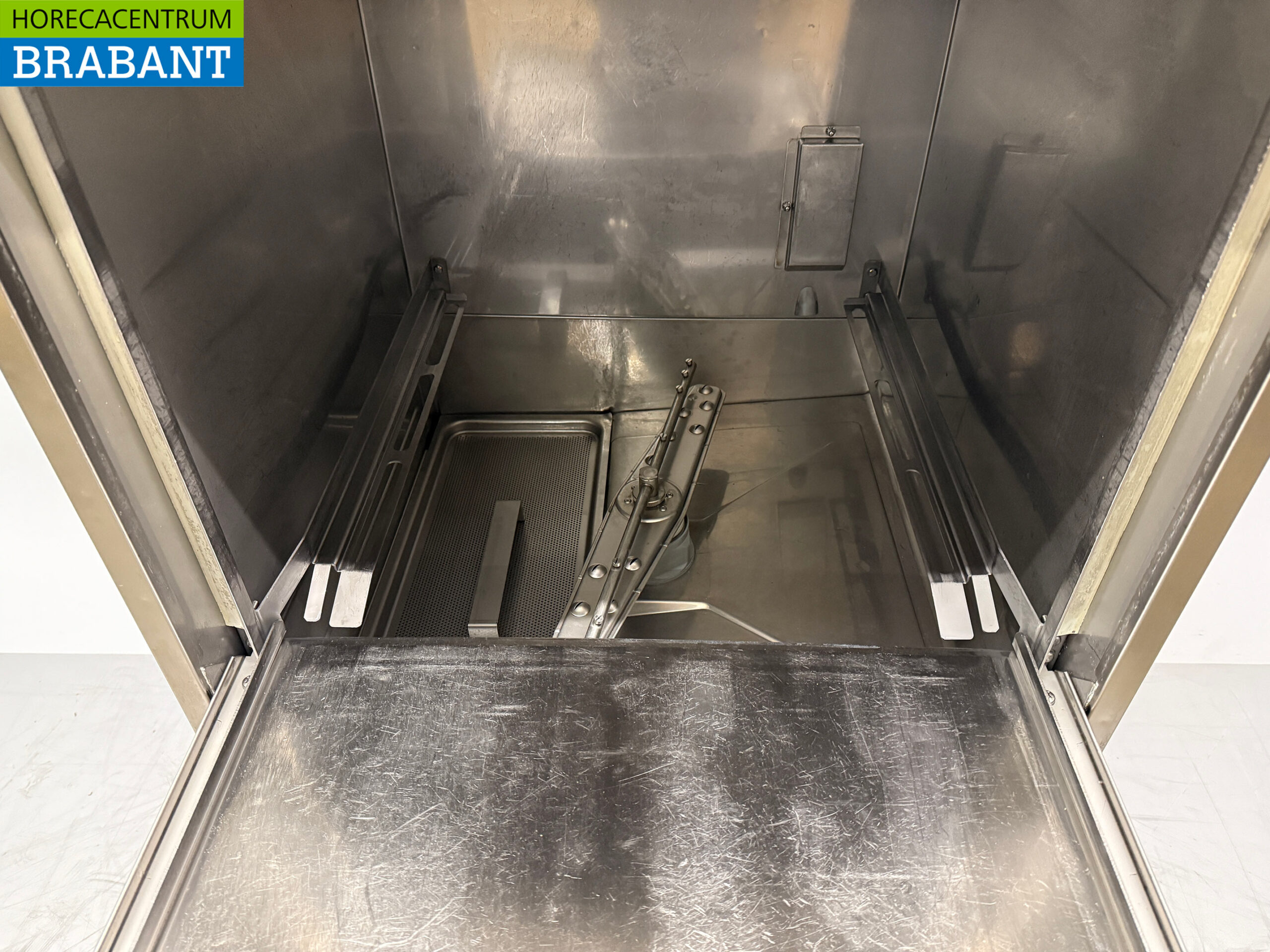 RVS Zanussi Vaatwasser met afvoerpomp 400V Horeca - Afbeelding 4