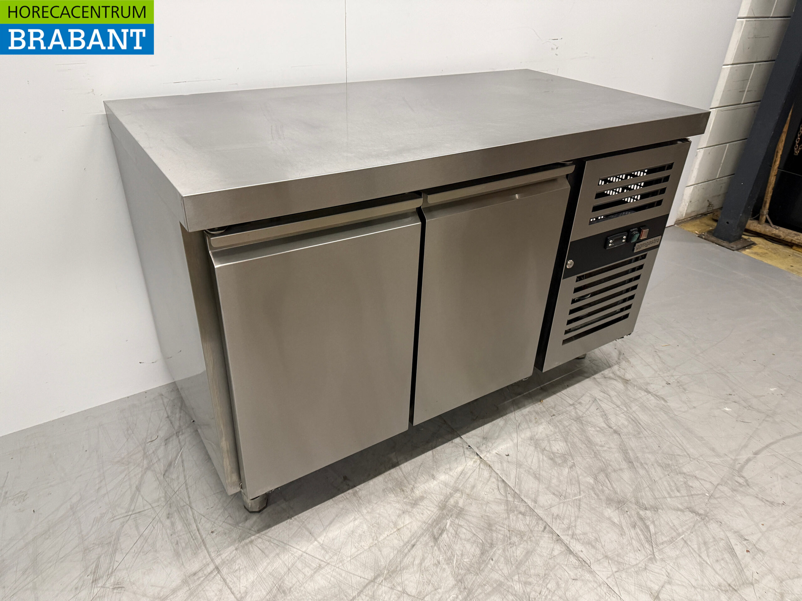 RVS Vrieswerkbank 2 Deuren 136 cm 230V Horeca - Afbeelding 3