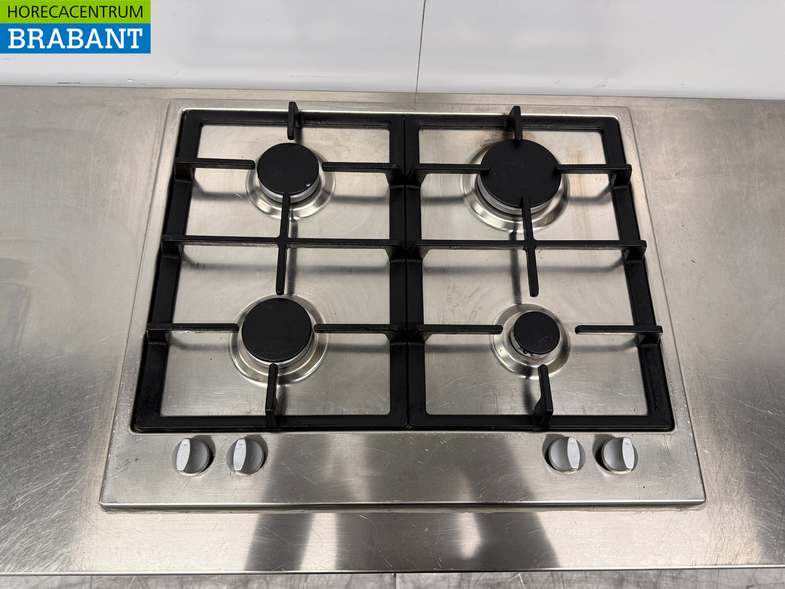 RVS Werkkast met 4 Pits Fornuis met Trespa deuren en laden 180 cm Horeca - Afbeelding 7