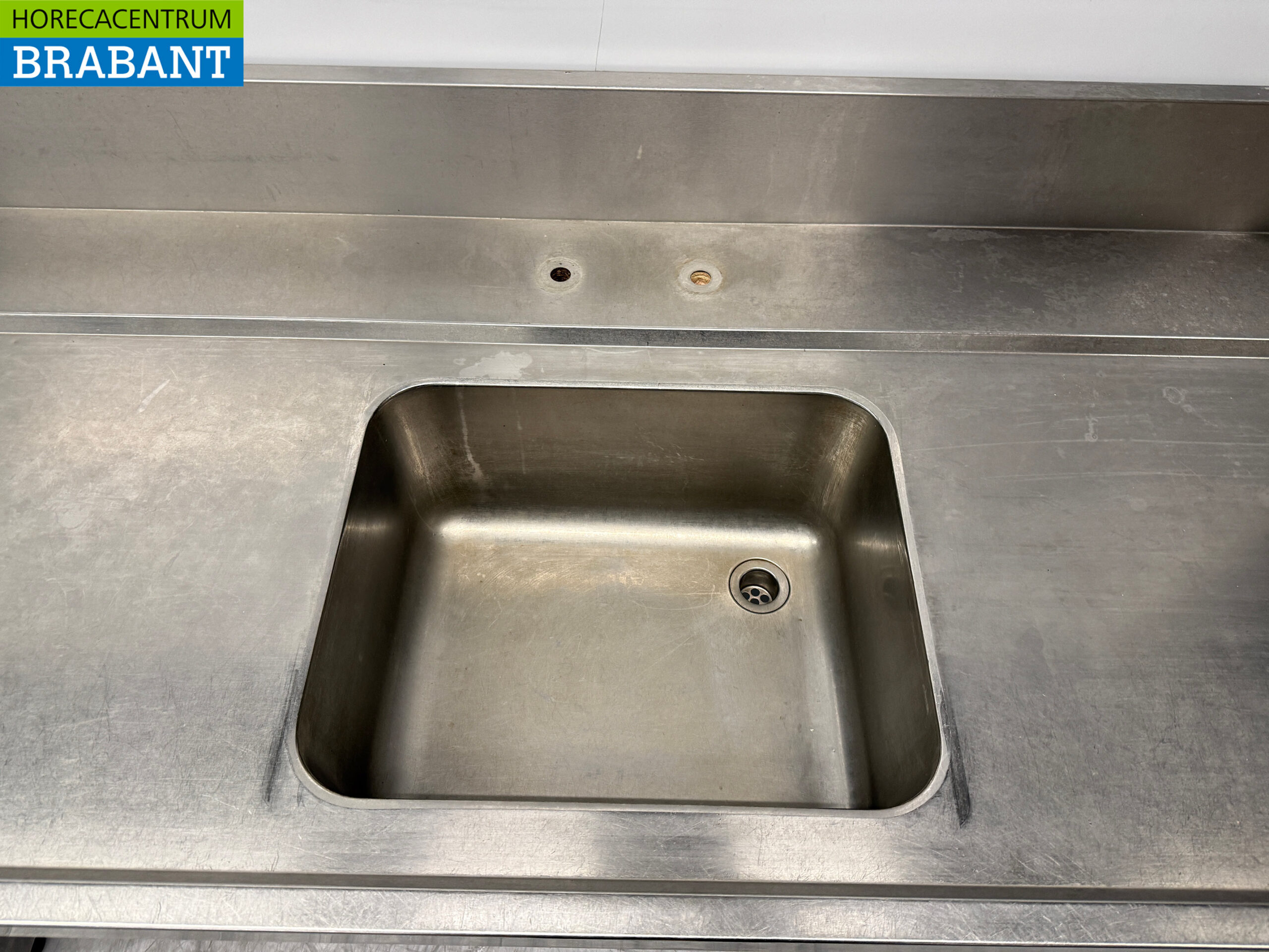 RVS Aanvoertafel T.B.V. Doorschuifvaatwasser 226 x 75 x 92 cm Horeca - Afbeelding 4