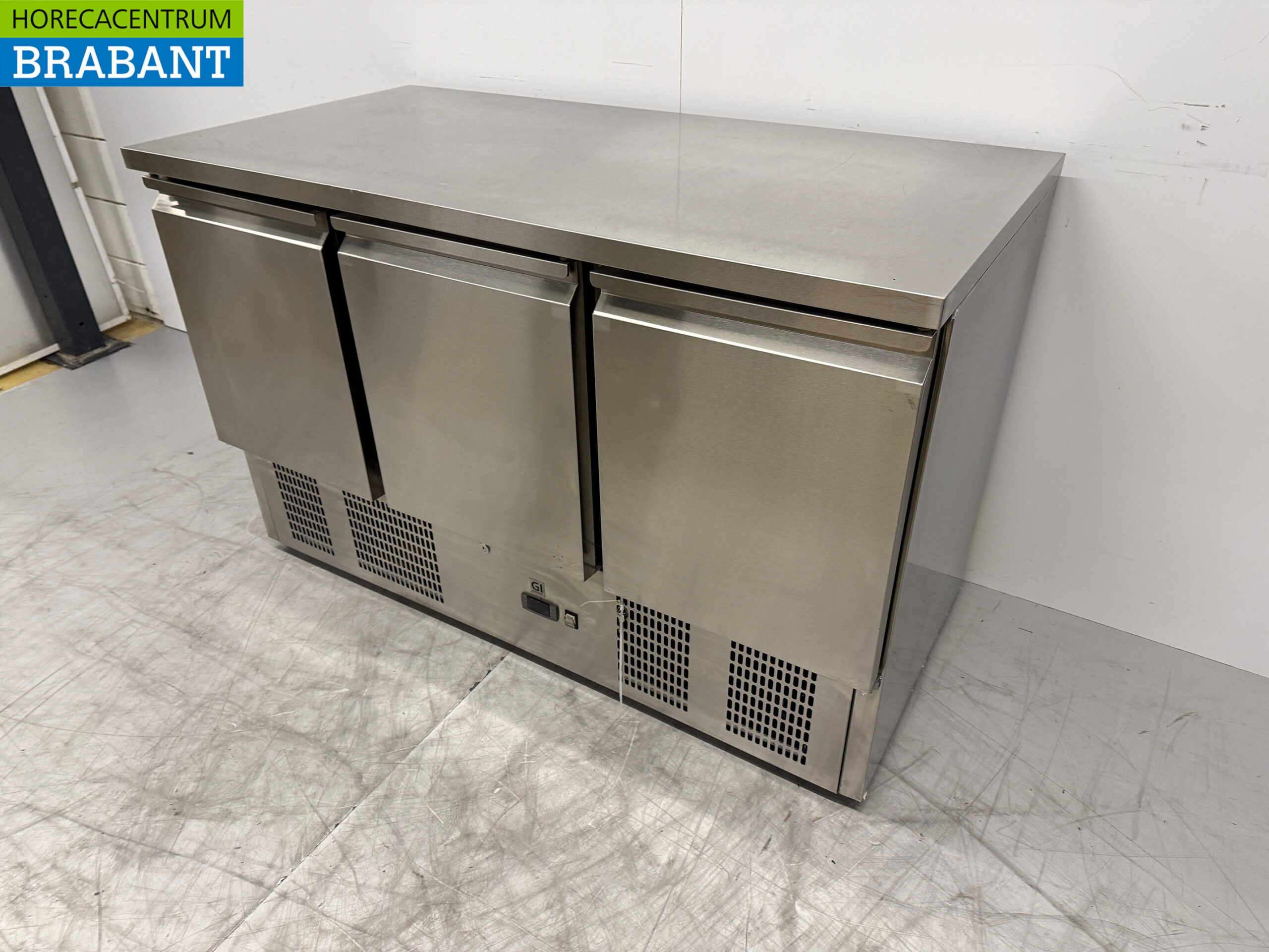 RVS Gastro-Inox Koelwerkbank 3 Deuren 136,5 cm 230V Horeca - Afbeelding 2