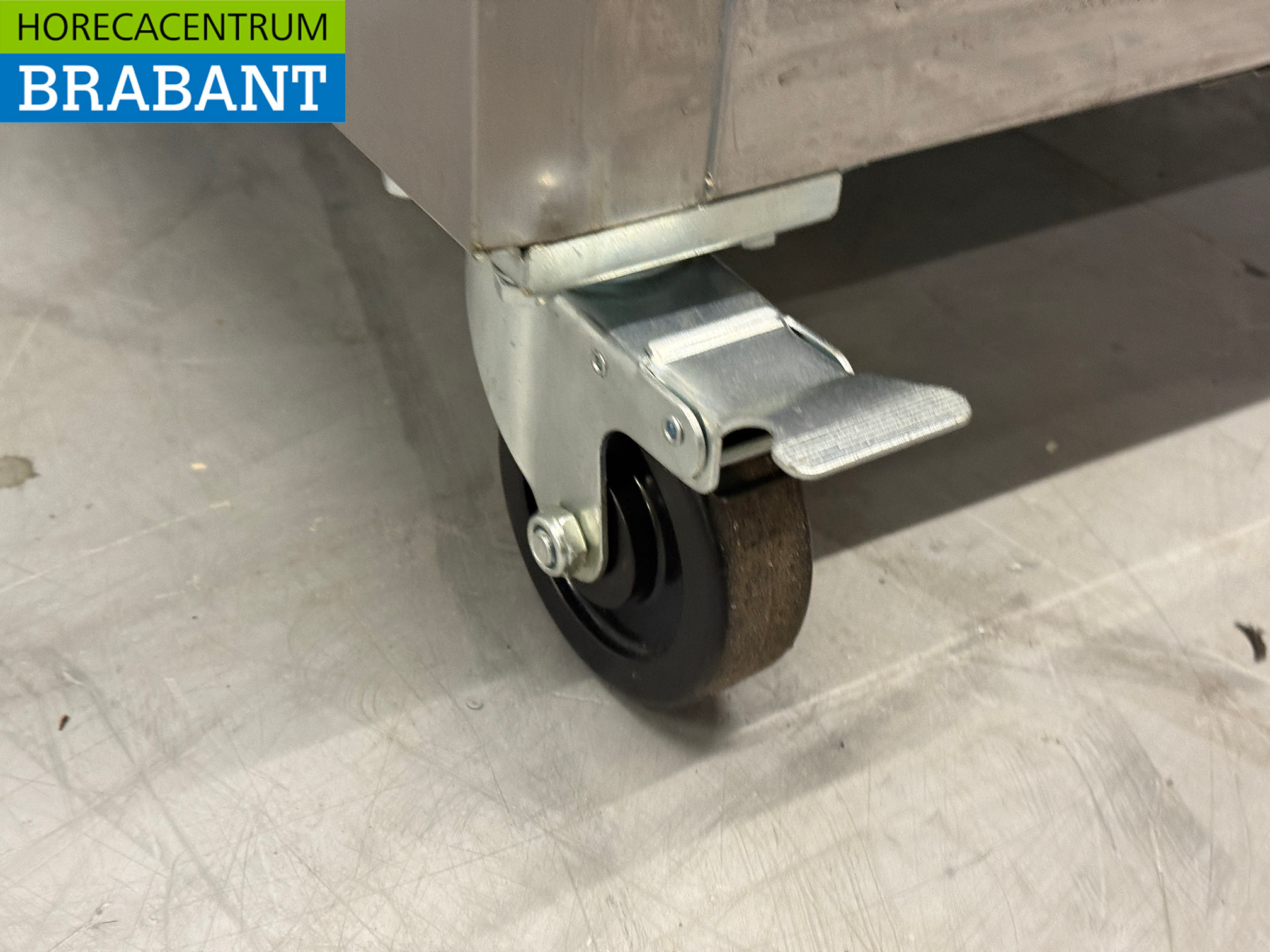 RVS Polar Verrijdbare Vriezer 600 liter 230V Horeca - Afbeelding 5