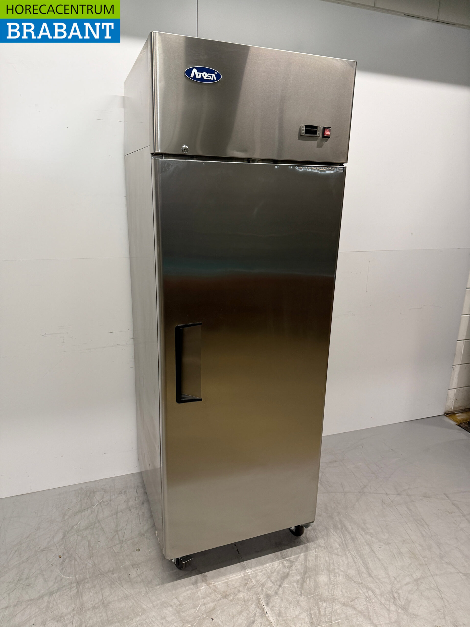 RVS Atosa Verrijdbare Vriezer 670 liter 230V Horeca - Afbeelding 3