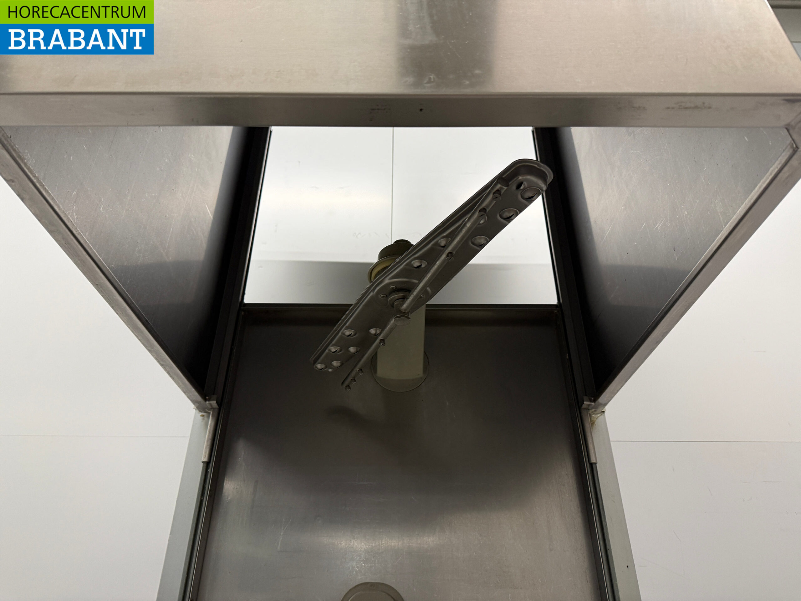 RVS Zanussi Doorschuifvaatwasser met afvoerpomp 400V Horeca - Afbeelding 5