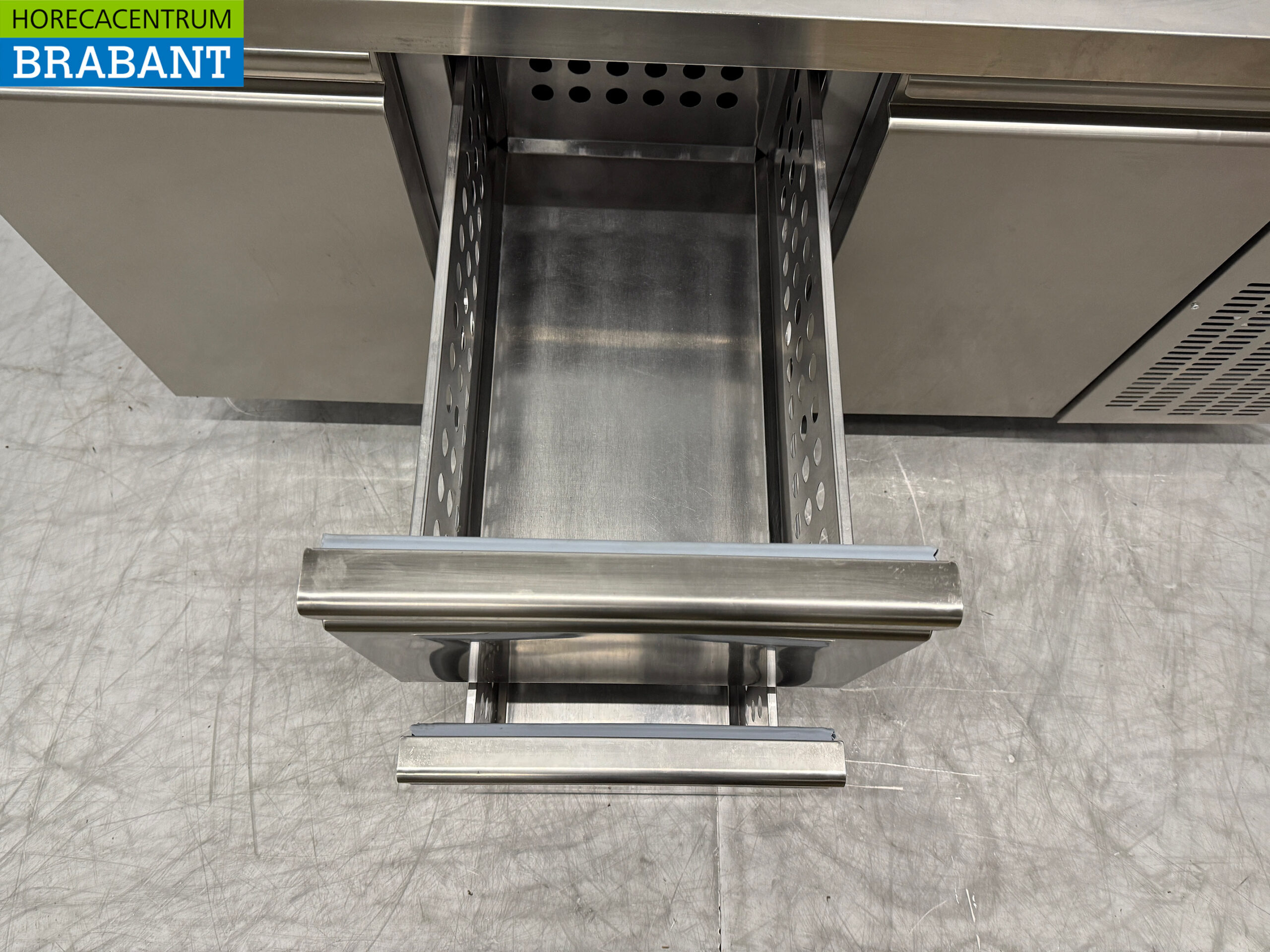 RVS Rubbens Koelwerkbank 2 Deuren en 2 Laden 175,5 cm 230V Horeca - Afbeelding 5