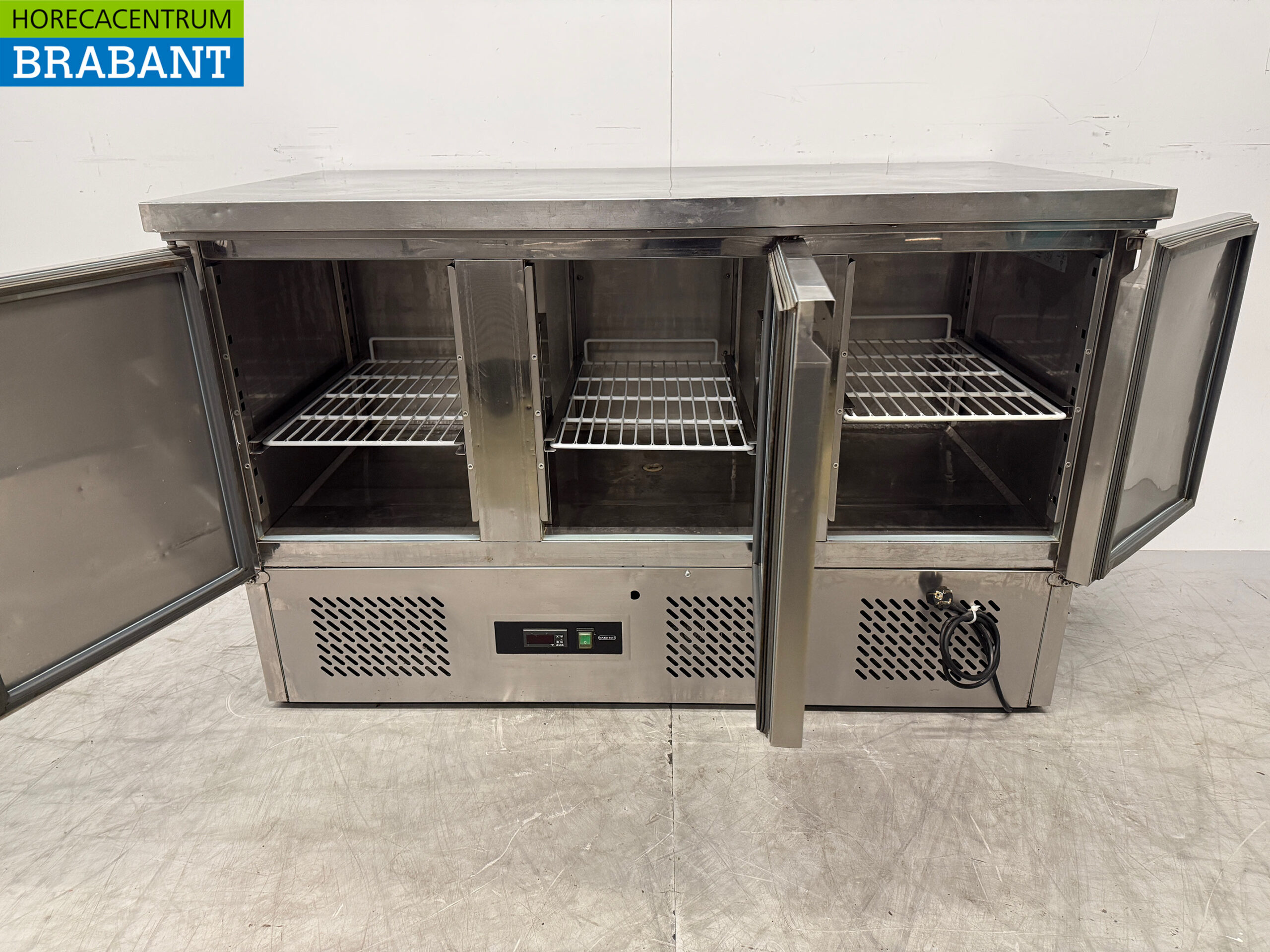 RVS Maxxfrost Koelwerkbank 3 Deuren 137 cm 230V Horeca - Afbeelding 4