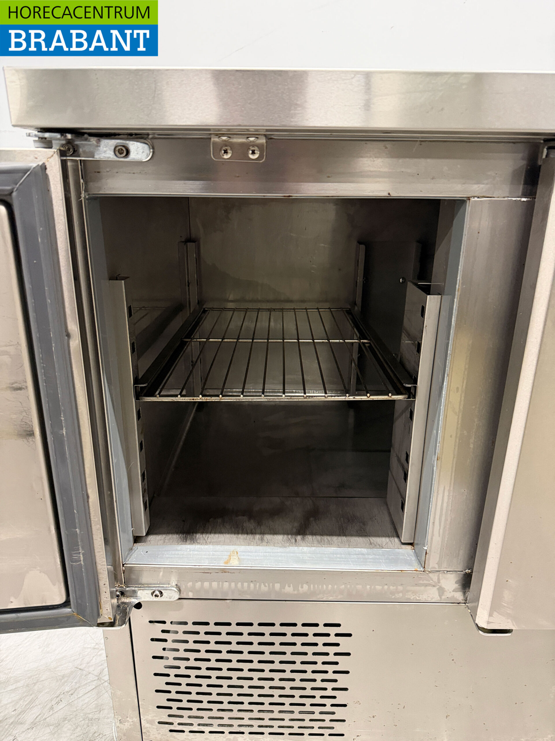 RVS Koelwerkbank 3 Deuren 136 cm 230V Horeca - Afbeelding 6