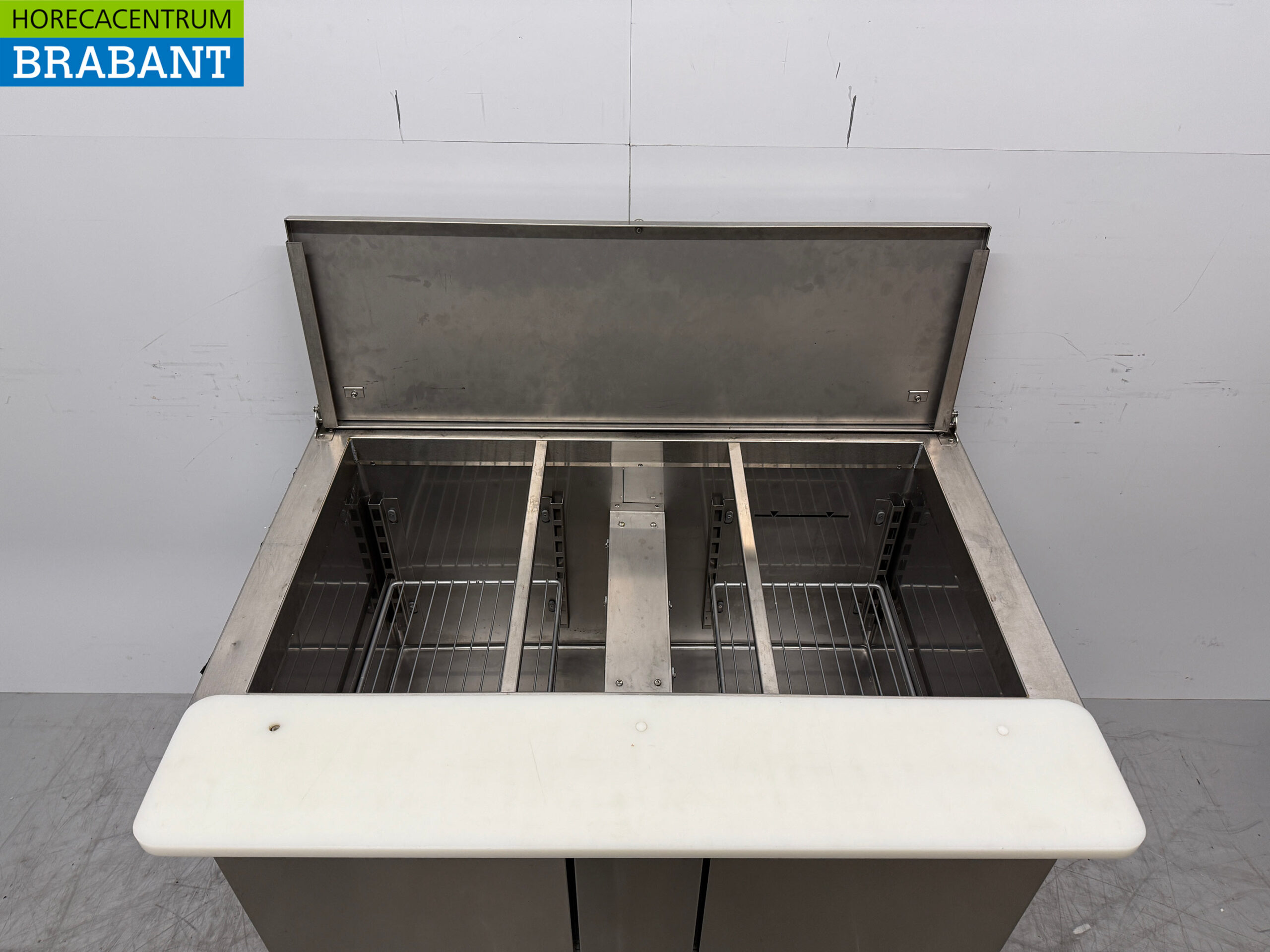 RVS Inomak Saladette 2 Deuren 108 cm 230V Horeca - Afbeelding 4