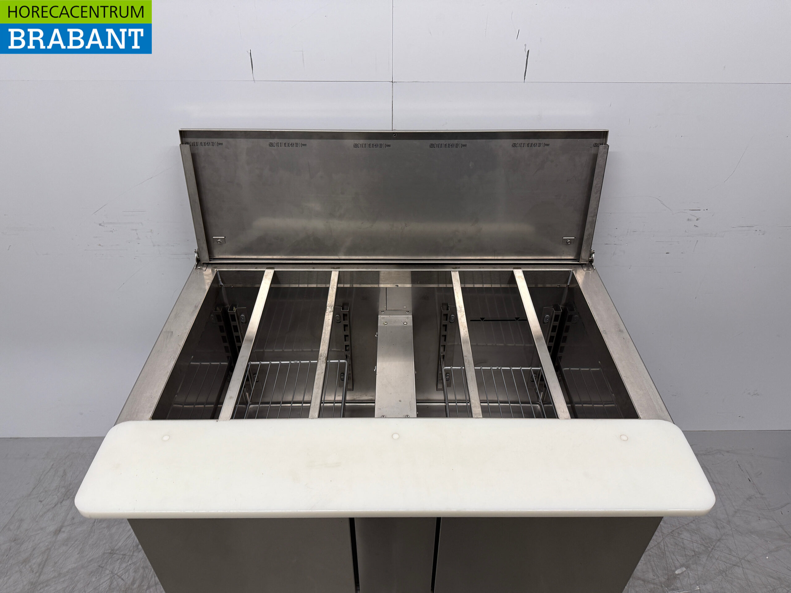 RVS Inomak Saladette 2 Deuren 108 cm 230V Horeca - Afbeelding 4