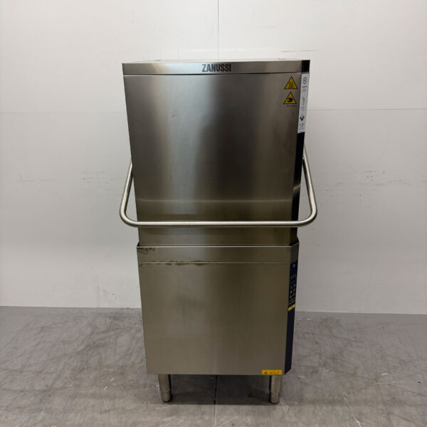 RVS Zanussi ZHTA060 Doorschuifvaatwasser met afvoerpomp 400V Bj. 2022 Horeca