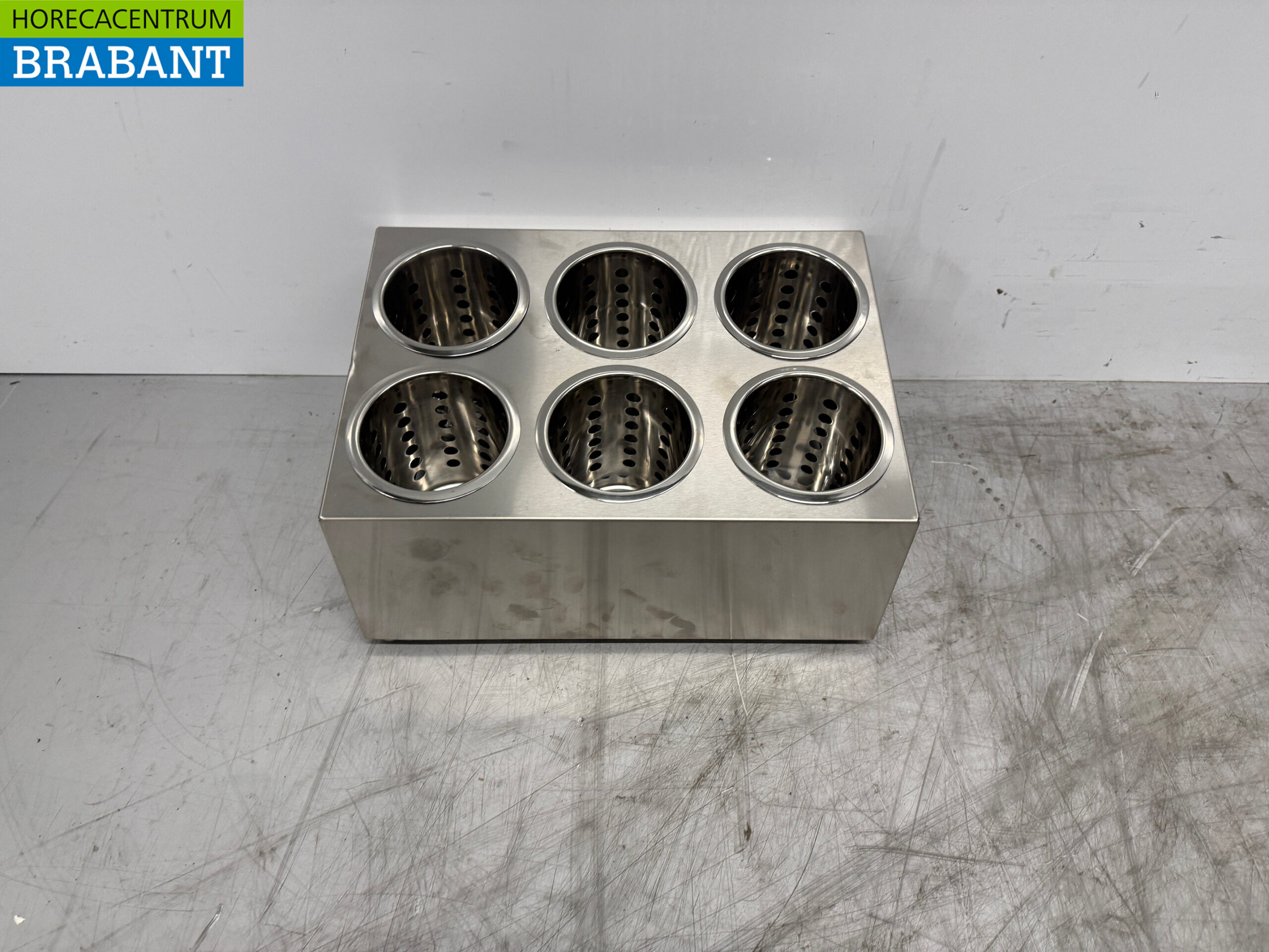 RVS Bestekbak Bestekuitgifte unit, inclusief zes roestvrijstalen bekers Horeca