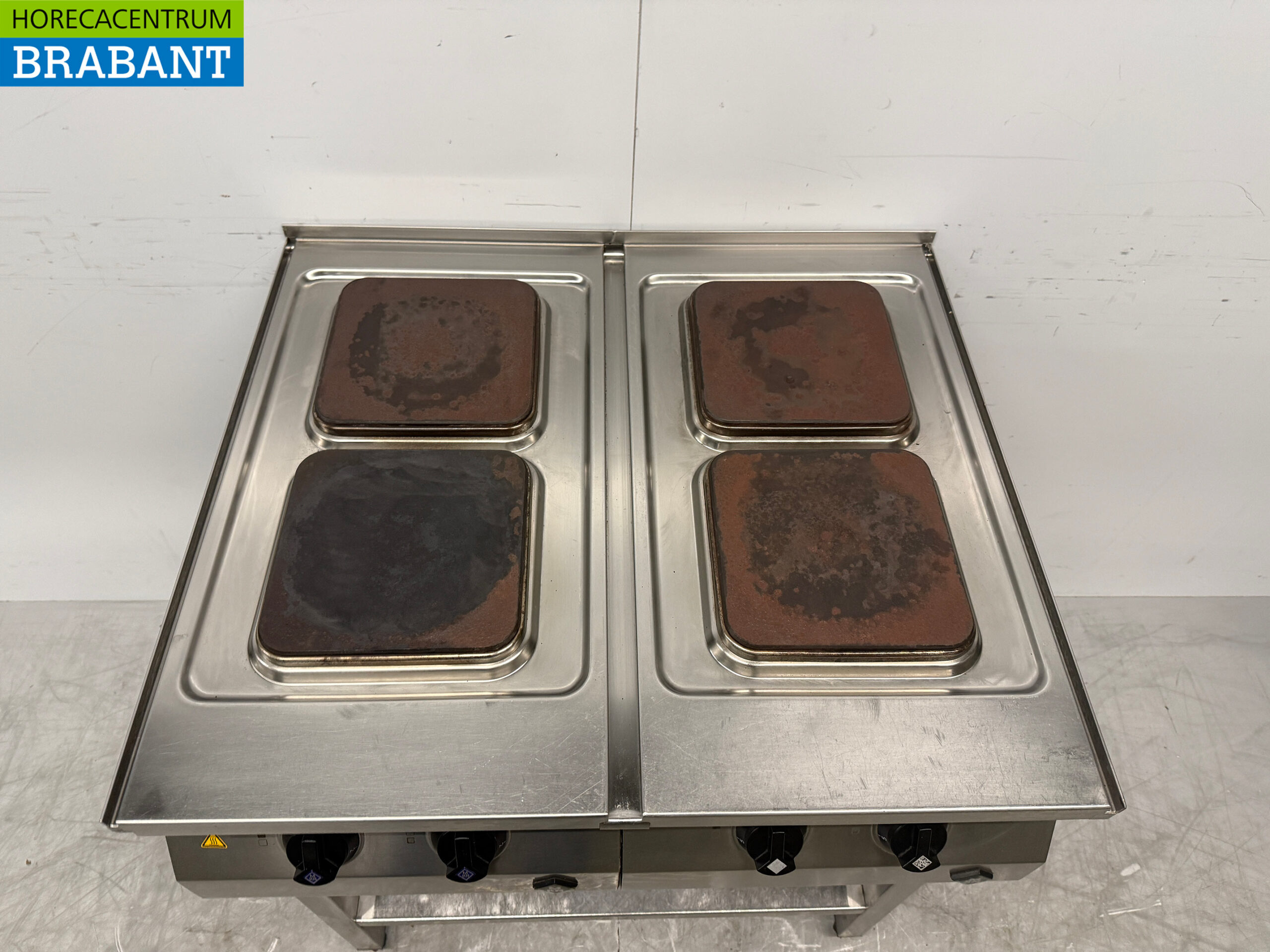 RVS MKN 4 Pits Elektrisch Fornuis 2 x 400V 80 cm Horeca - Afbeelding 4