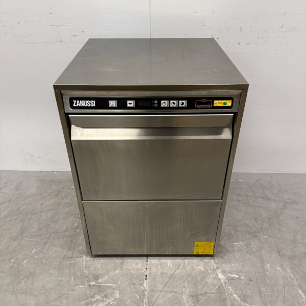 RVS Zanussi ZUCAI Vaatwasser 400V Horeca