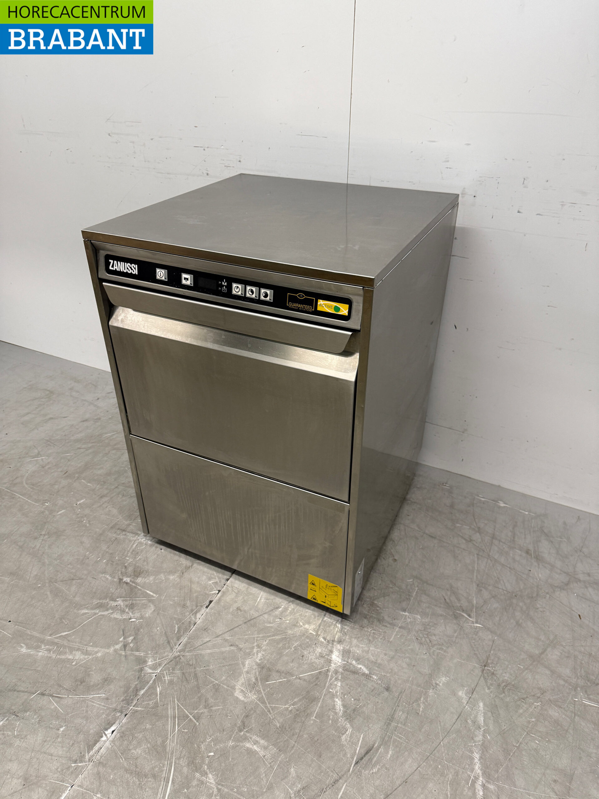RVS Zanussi ZUCAI Vaatwasser 400V Horeca - Afbeelding 2