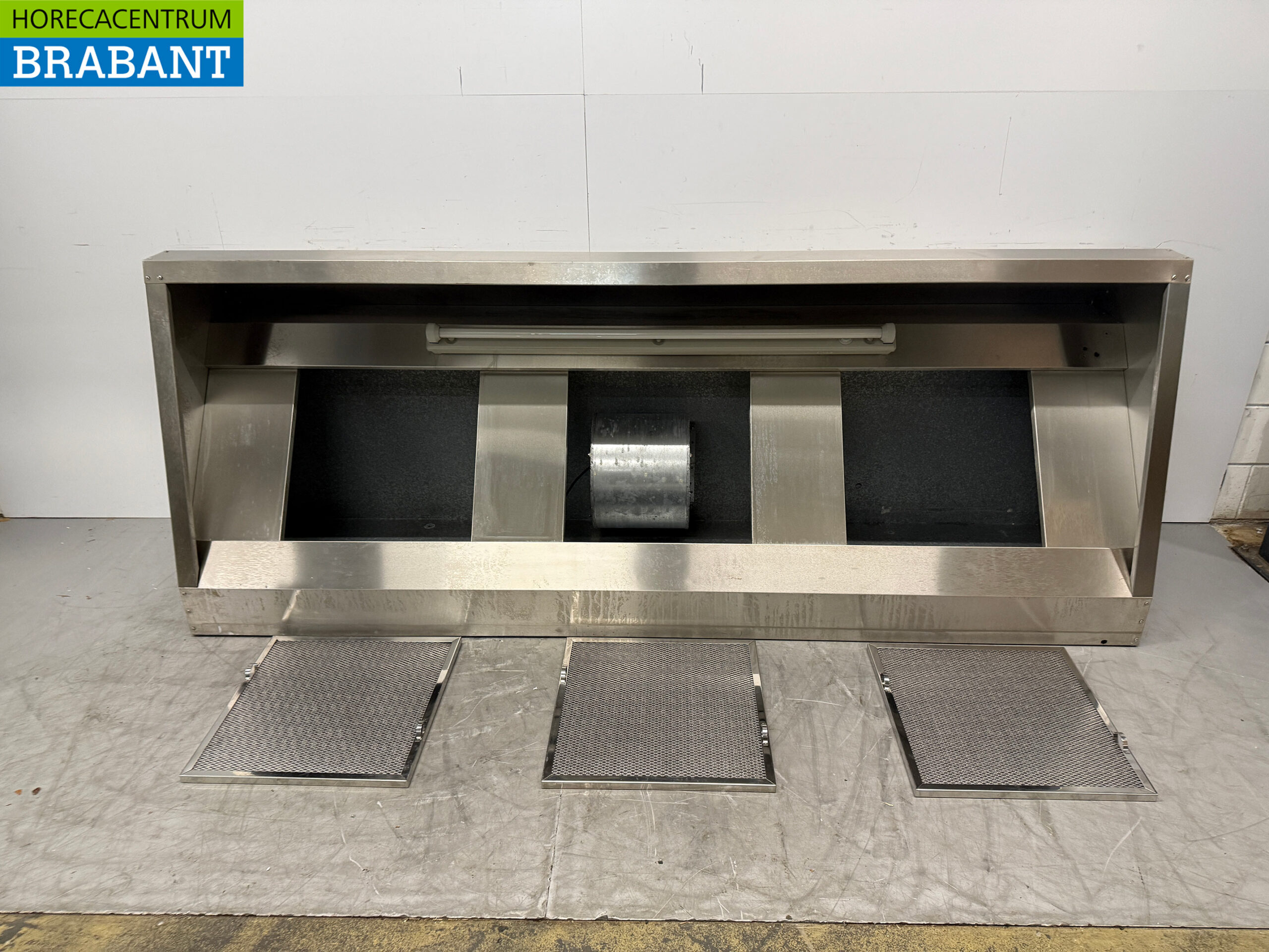 RVS Afzuigkap Dampkap Motor 2500 m3/h Schuin model 250 cm 230V Horeca