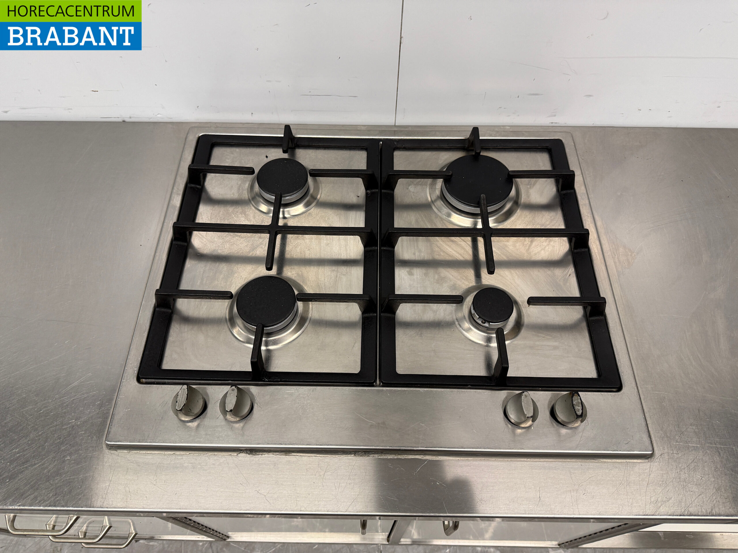 RVS Werktafel met 4 pits gasfornuis 180 cm GAS Horeca - Afbeelding 4