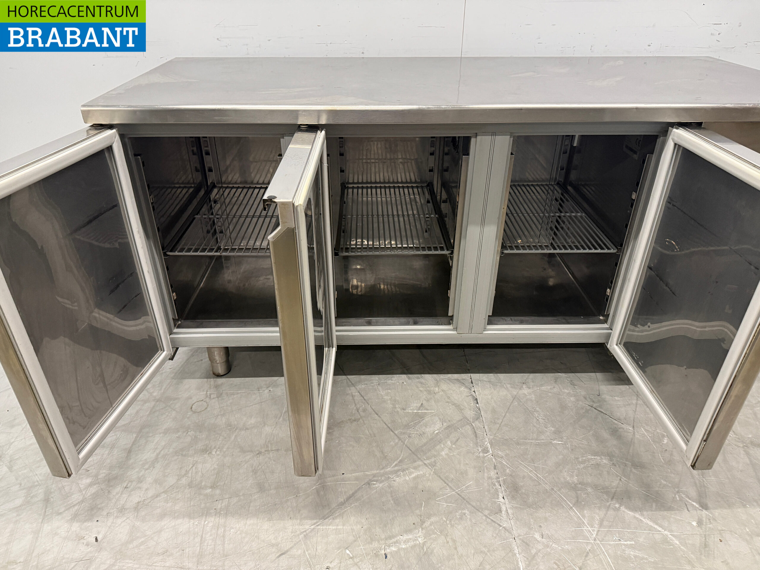 RVS Koelwerkbank 3 Deuren 178 cm 230V Horeca - Afbeelding 4