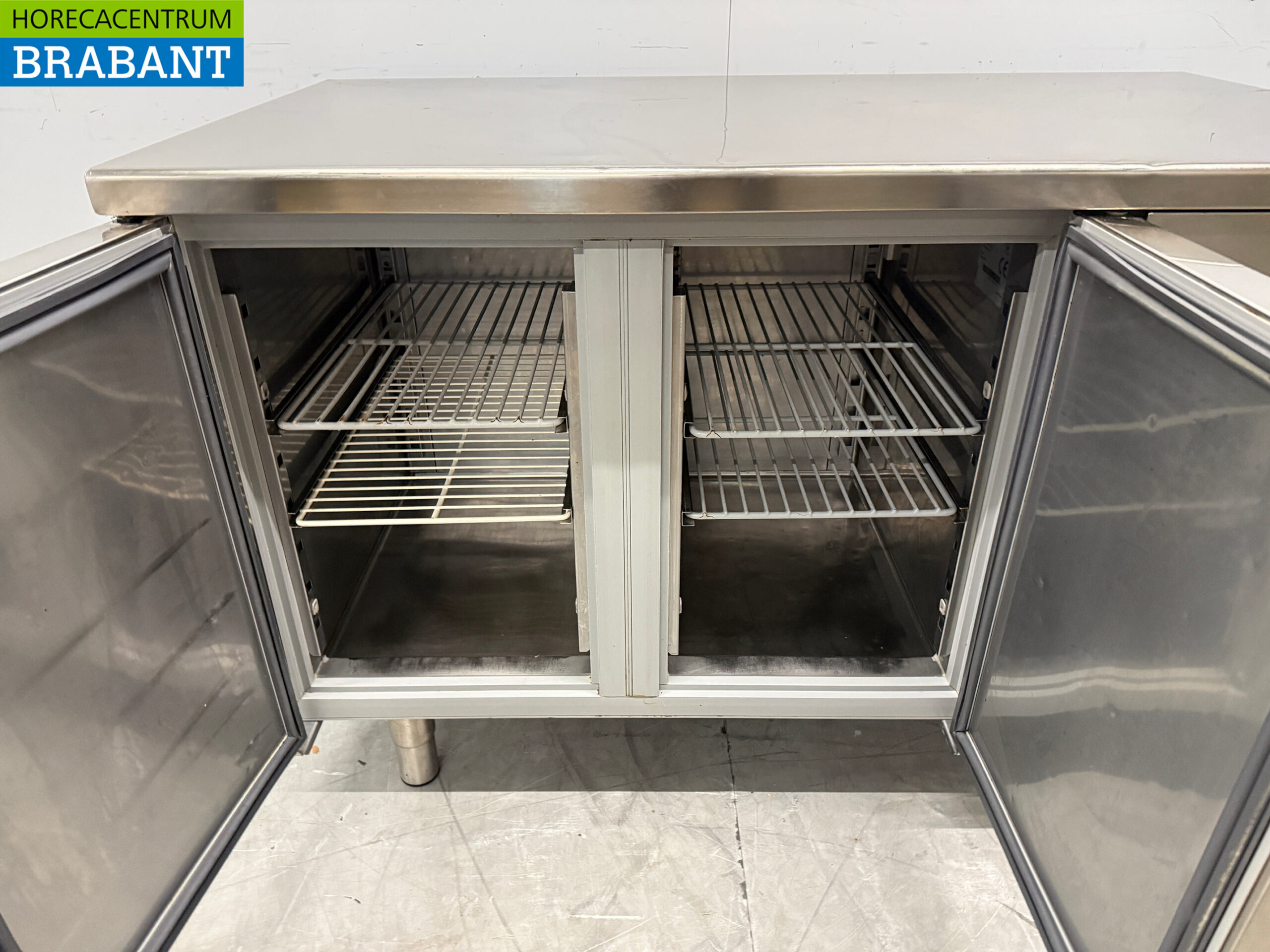 RVS Kronus Koelwerkbank 2 Deuren 131,5 cm 230V Horeca - Afbeelding 4