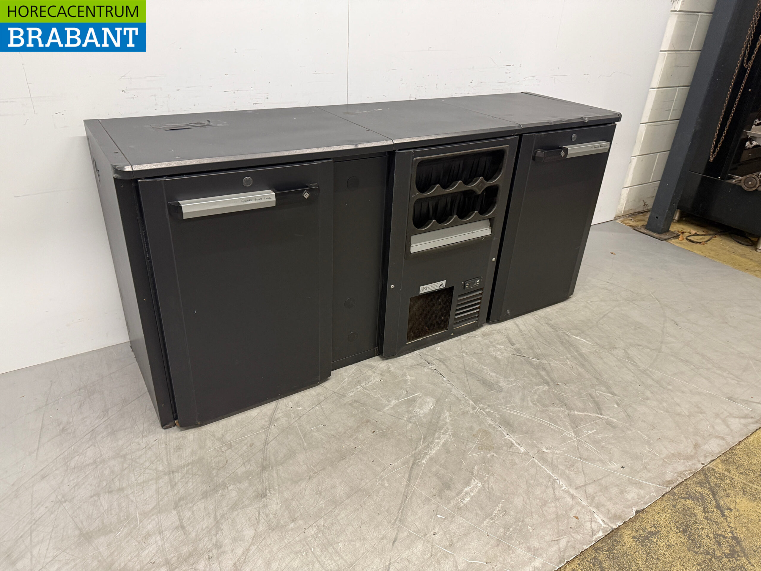 Gamko Barkoeling met flessennest en 2 deuren 190,5 cm 230V Horeca - Afbeelding 3