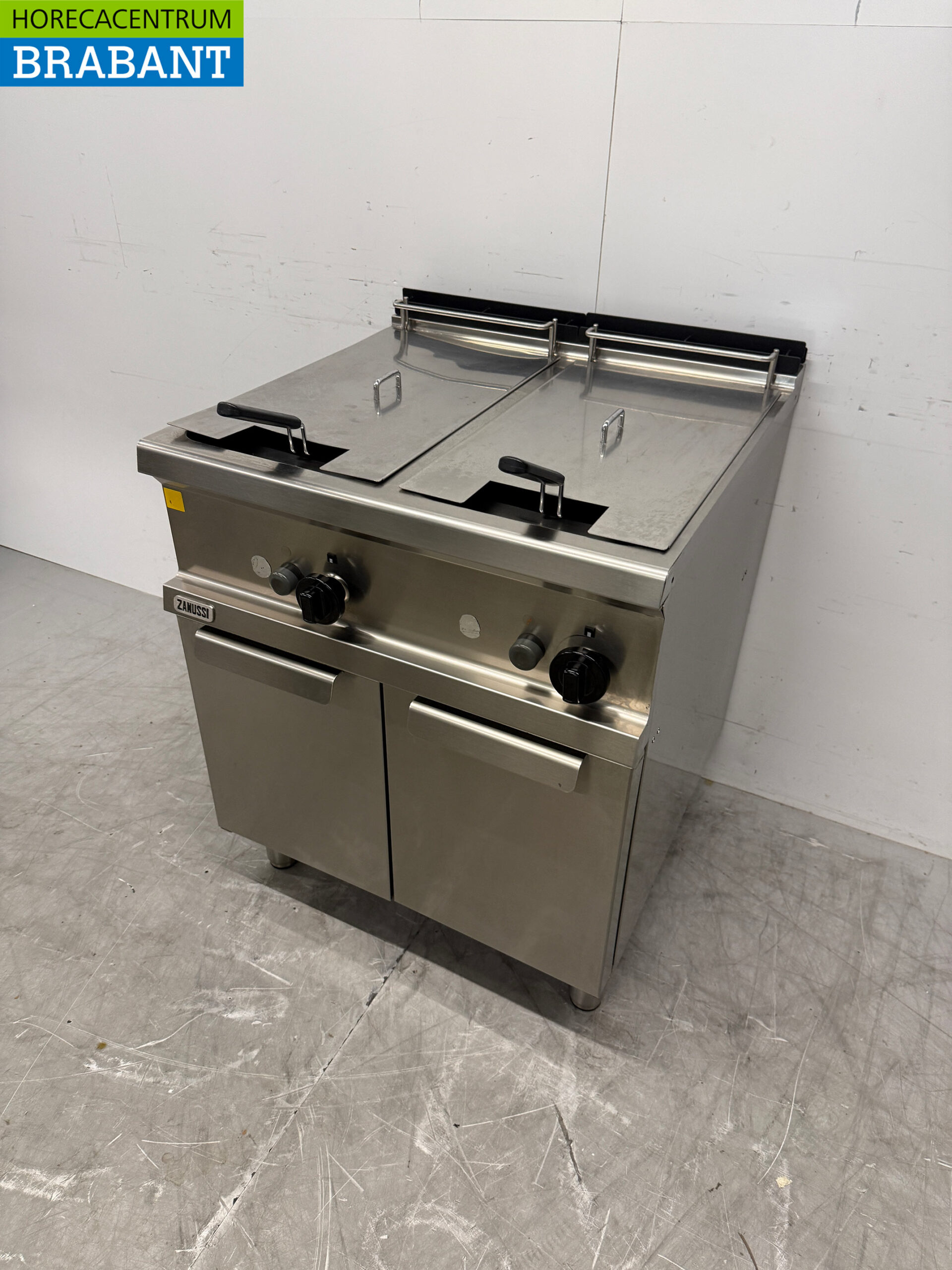 RVS Zanussi Dubbele Friteuse 2 x 14 liter GAS Horeca - Afbeelding 2