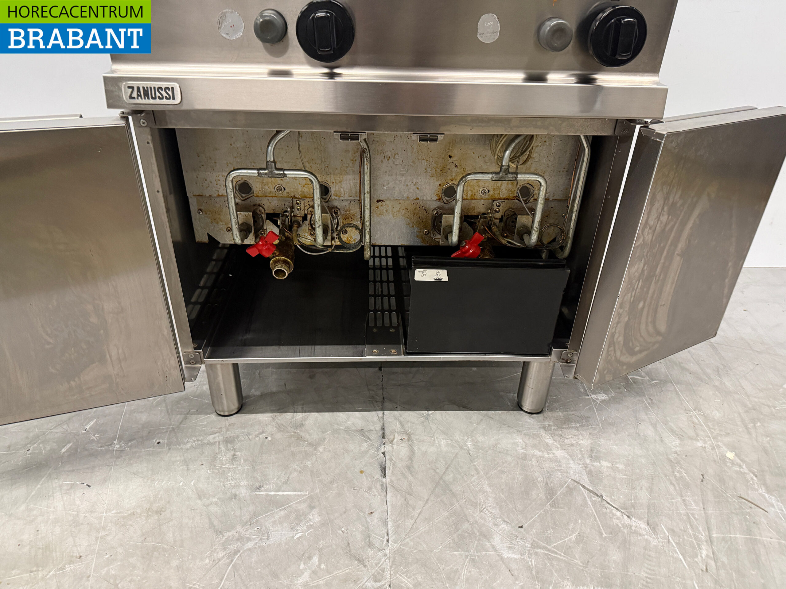 RVS Zanussi Dubbele Friteuse 2 x 14 liter GAS Horeca - Afbeelding 5