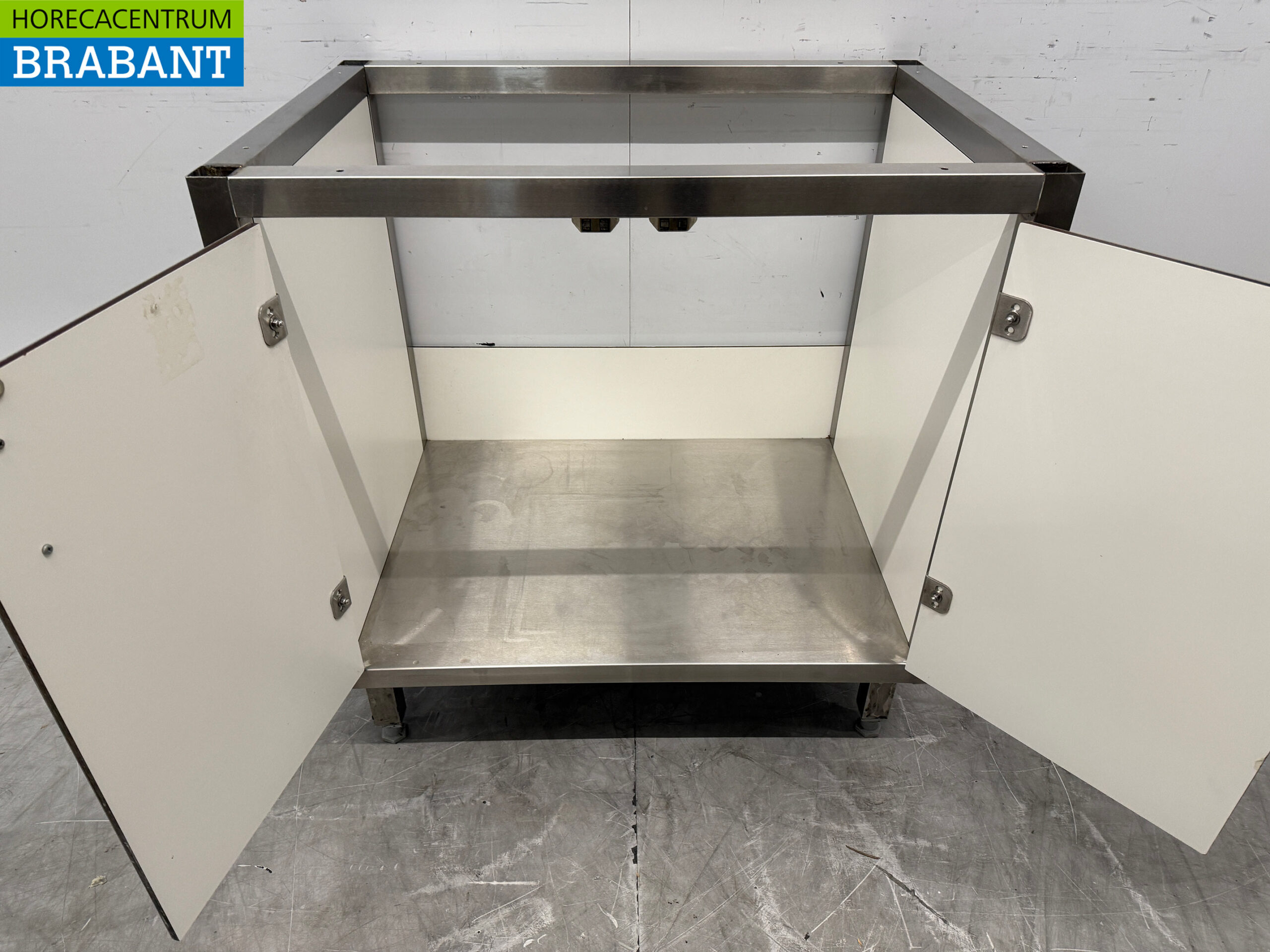 RVS Onderstel met 2 klapdeuren 86,5 x 60 x 87,5 cm Horeca - Afbeelding 4