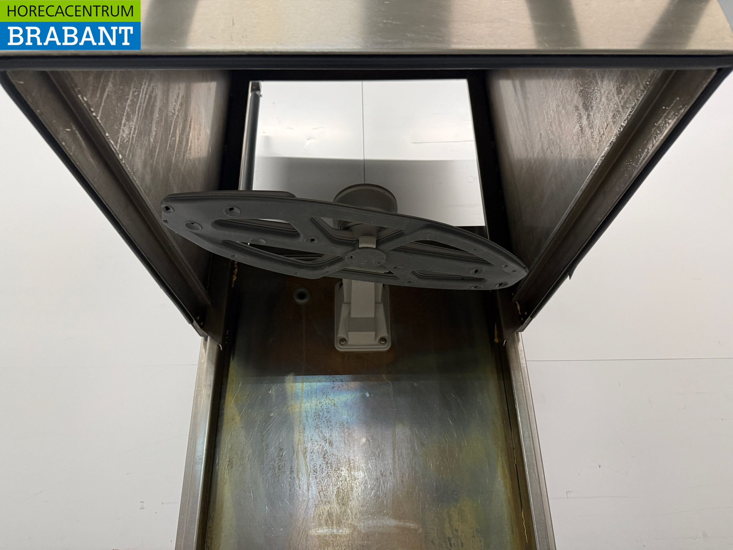 RVS Winterhalter Doorschuifvaatwasser met afvoerpomp 400V Horeca - Afbeelding 6