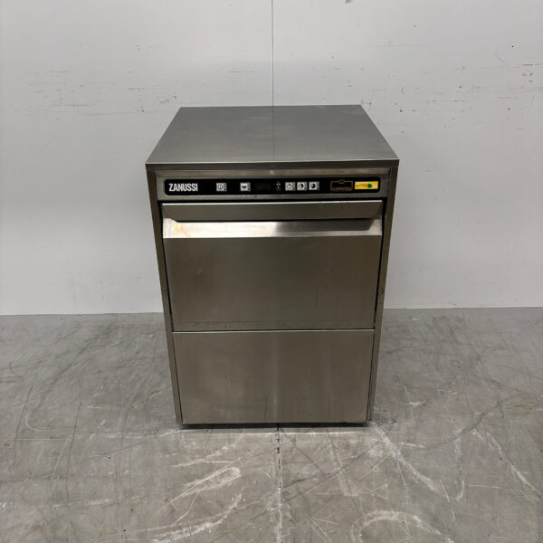 RVS Zanussi Vaatwasser met afvoerpomp 400V Horeca