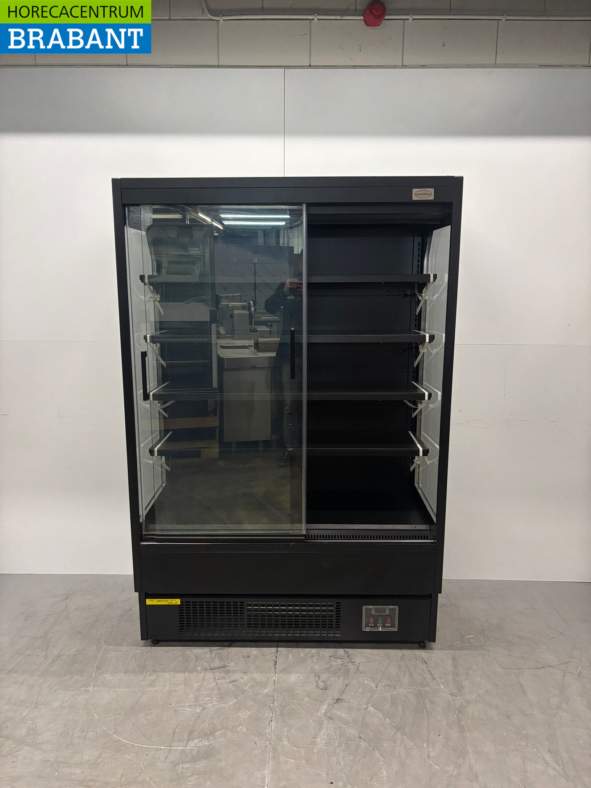 Combisteel Wandkoeling 2 Schuifdeuren 132 cm 230V Horeca - Afbeelding 4