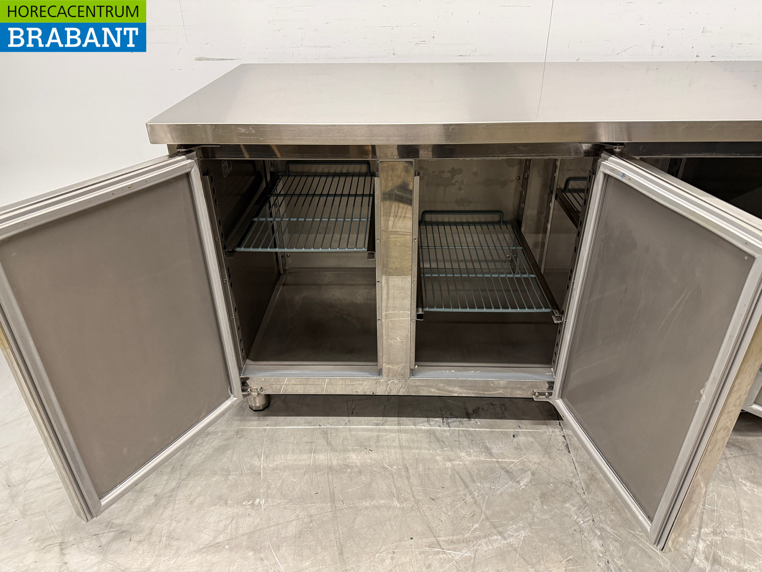 RVS Ecofrost Koelwerkbank 3 Deuren 179,5 cm 230V Horeca - Afbeelding 4