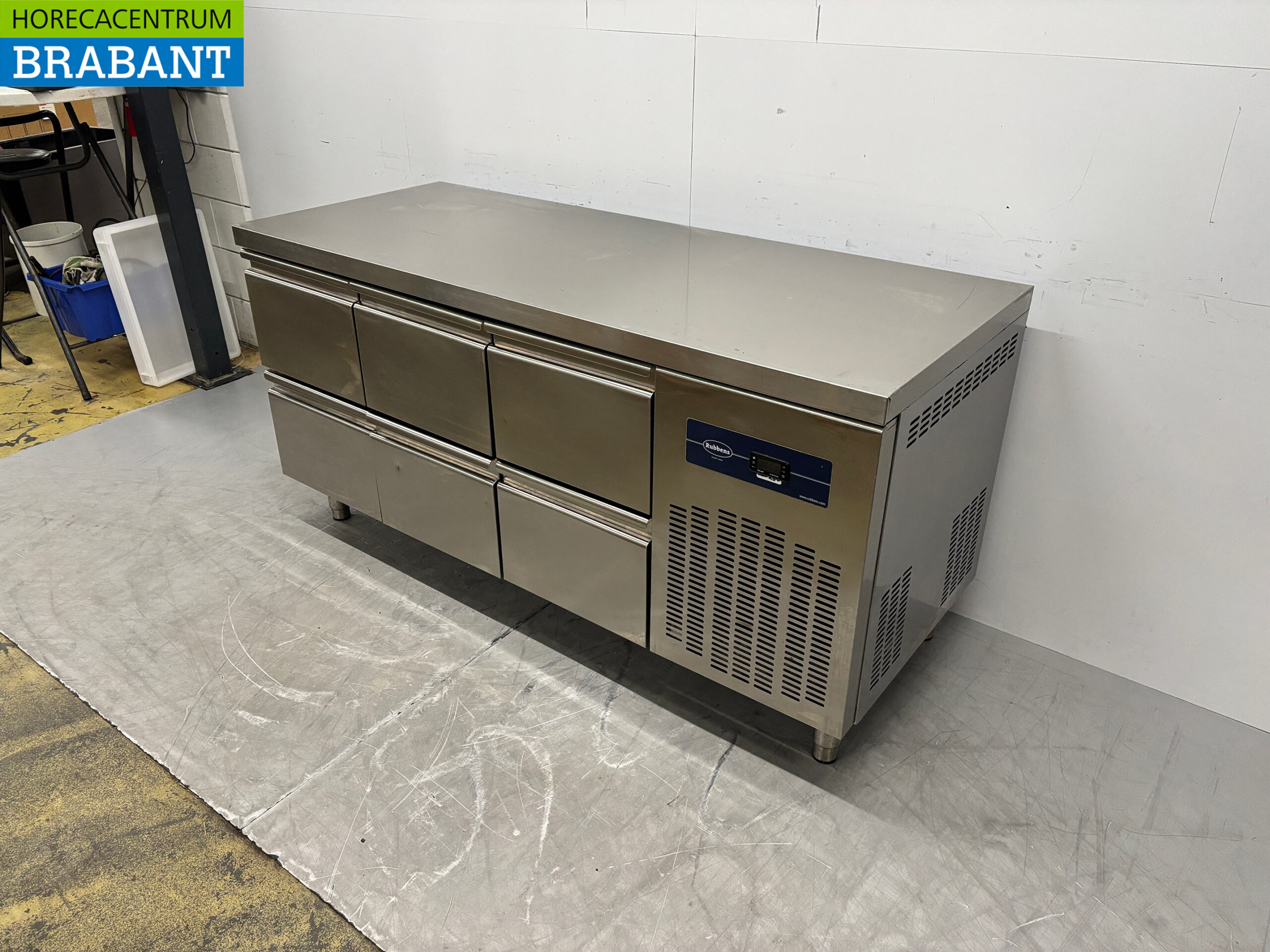 RVS Rubbens Koelwerkbank 6 laden 175,5 cm 230V Horeca - Afbeelding 2