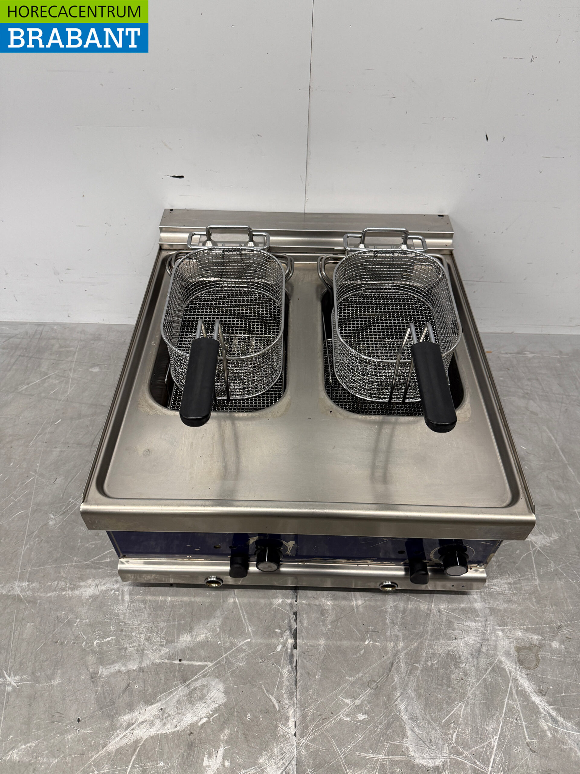 RVS Virtus Dubbele Friteuse 2 x 10 liter 400V Horeca - Afbeelding 4