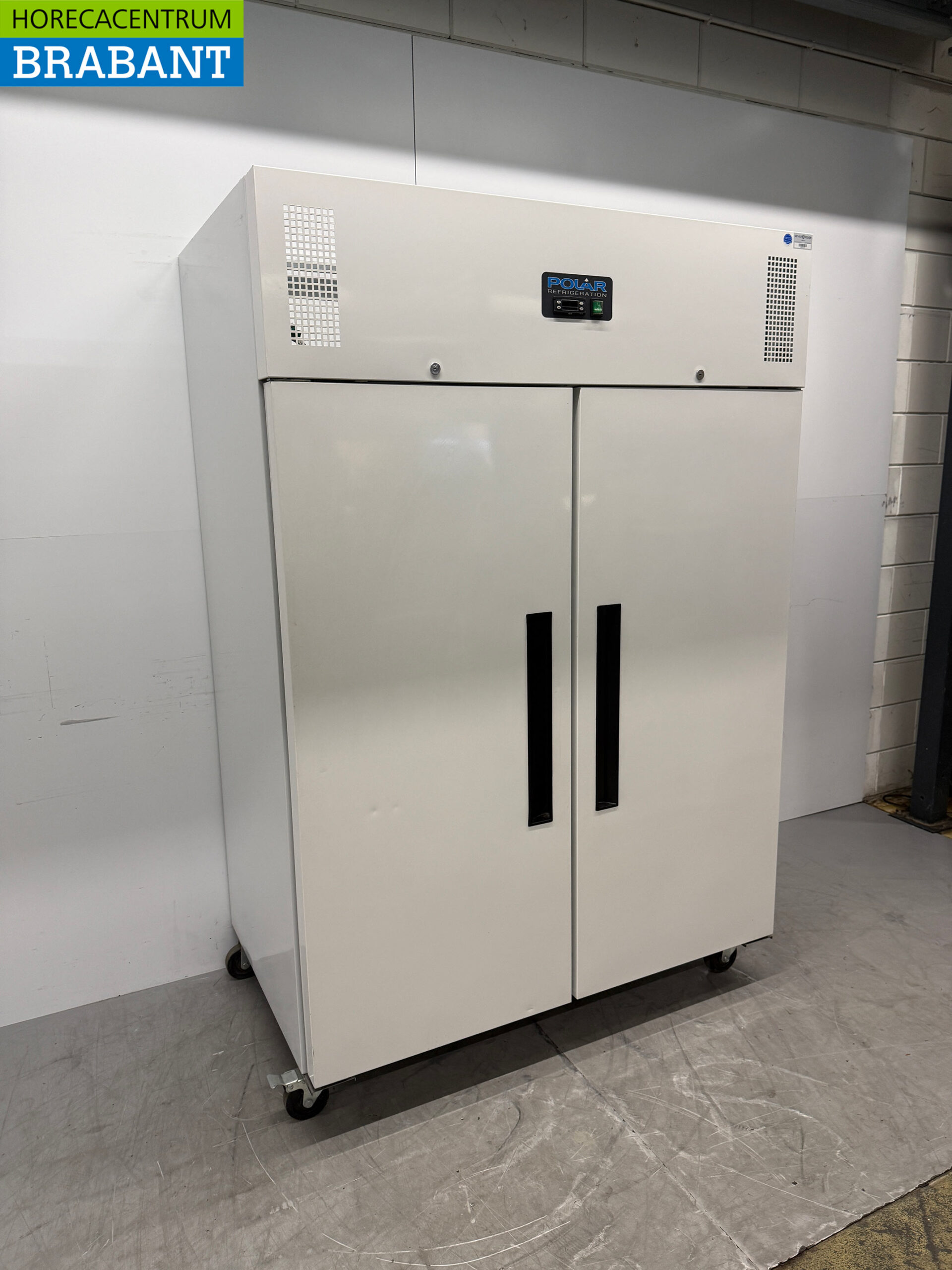 Polar Verrijdbare Dubbeldeurs Vriezer 1200 liter 230V Horeca - Afbeelding 3