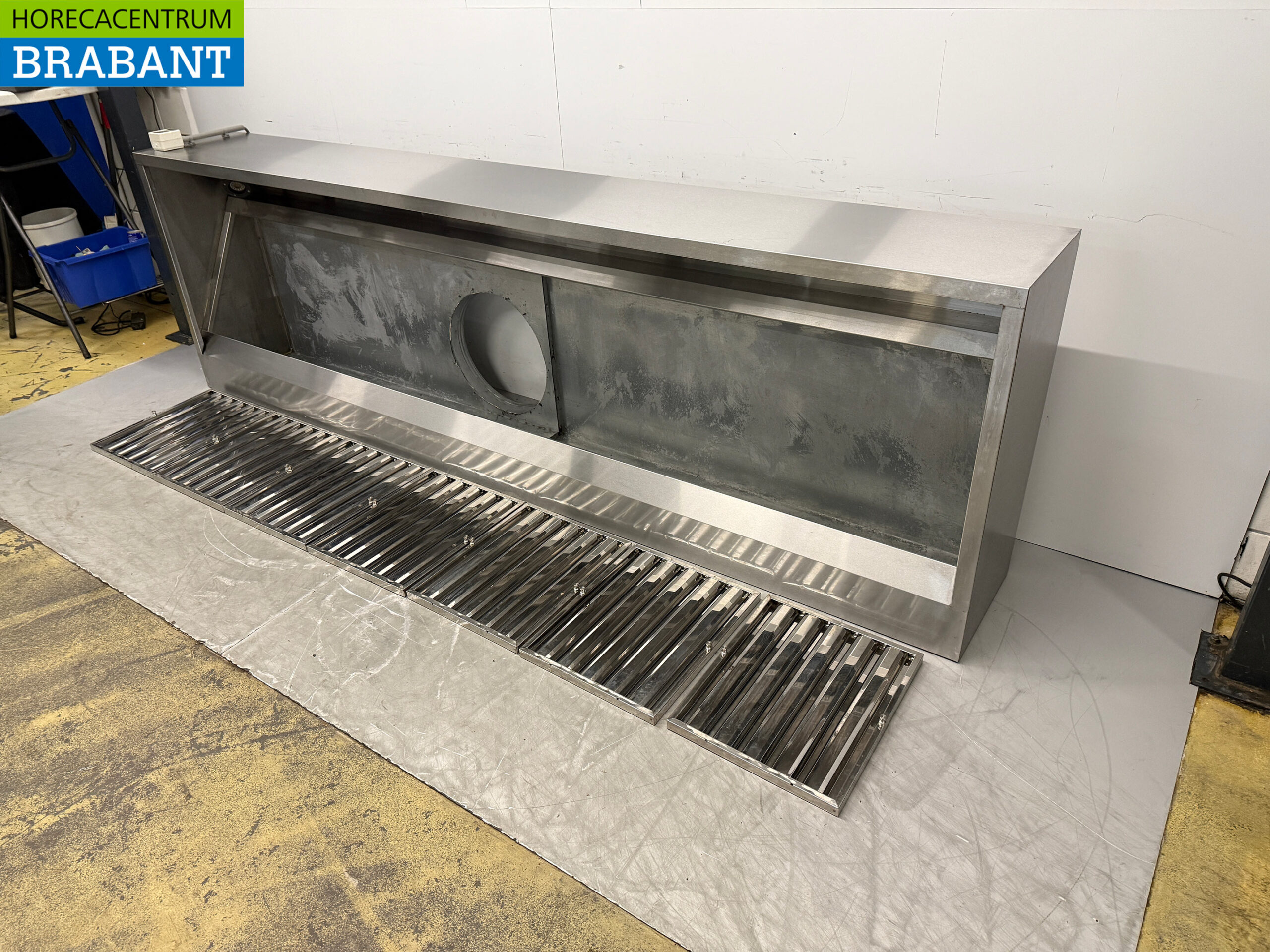 RVS Afzuigkap Dampkap met lamellen filters 300 cm Box model 230V Horeca - Afbeelding 2