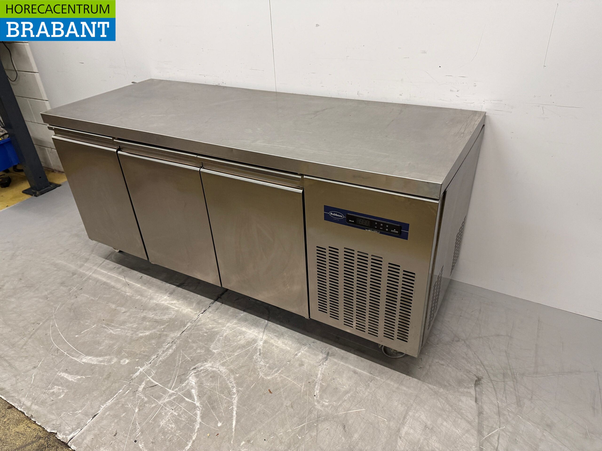 RVS Rubbens Verrijdbare Vrieswerkbank 3 Deuren 184,5 cm 230V Horeca - Afbeelding 2