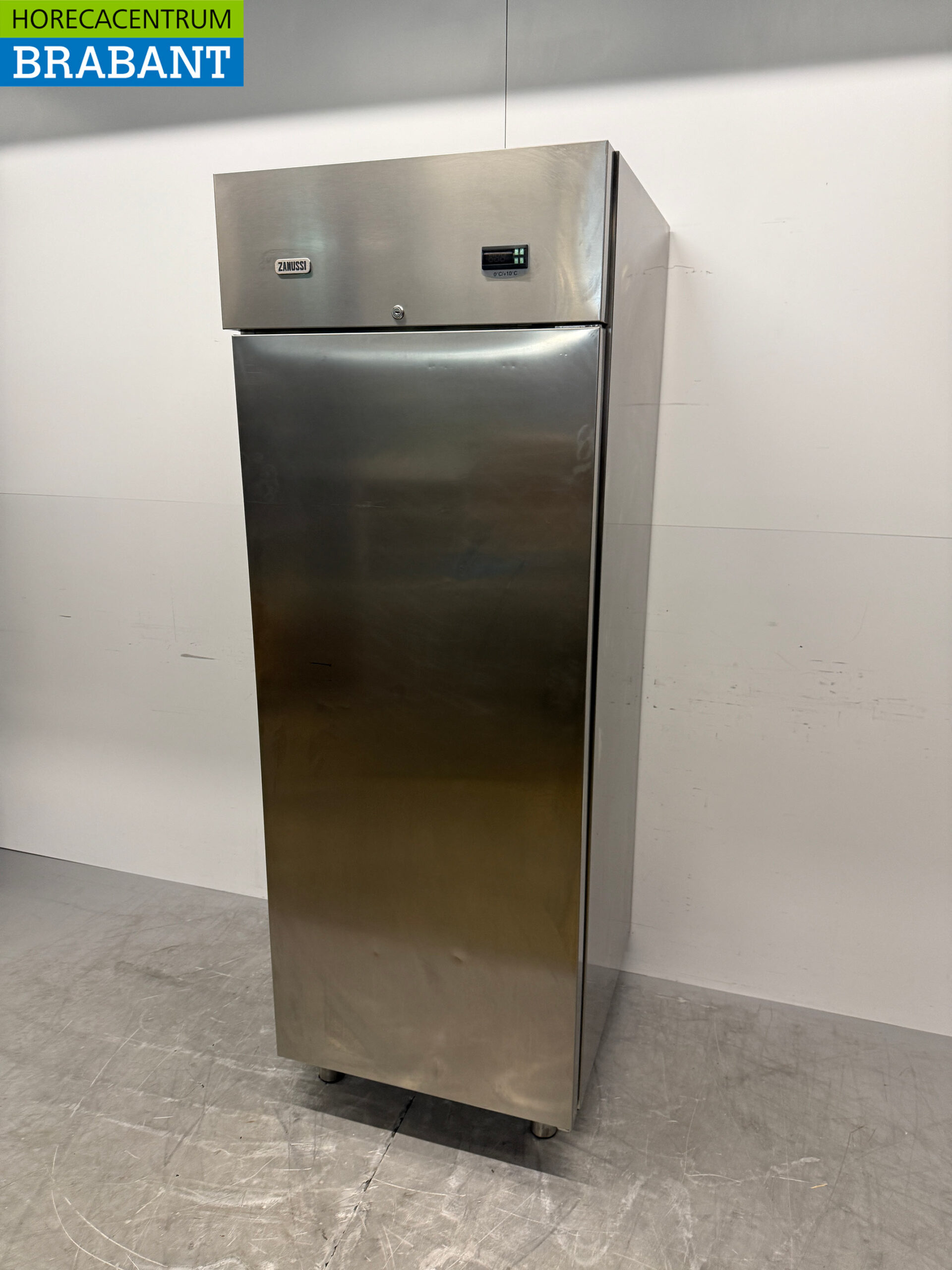 RVS Zanussi Koeling 640 liter 230V Horeca - Afbeelding 2