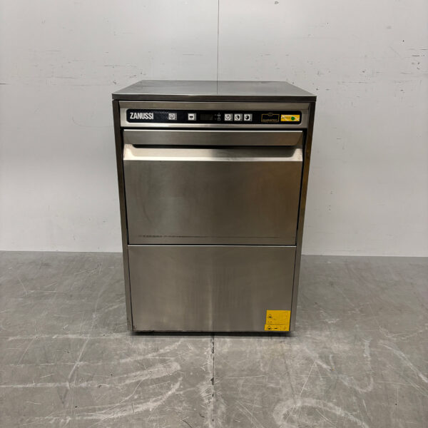 RVS Zanussi Vaatwasser met afvoerpomp 400V Horeca