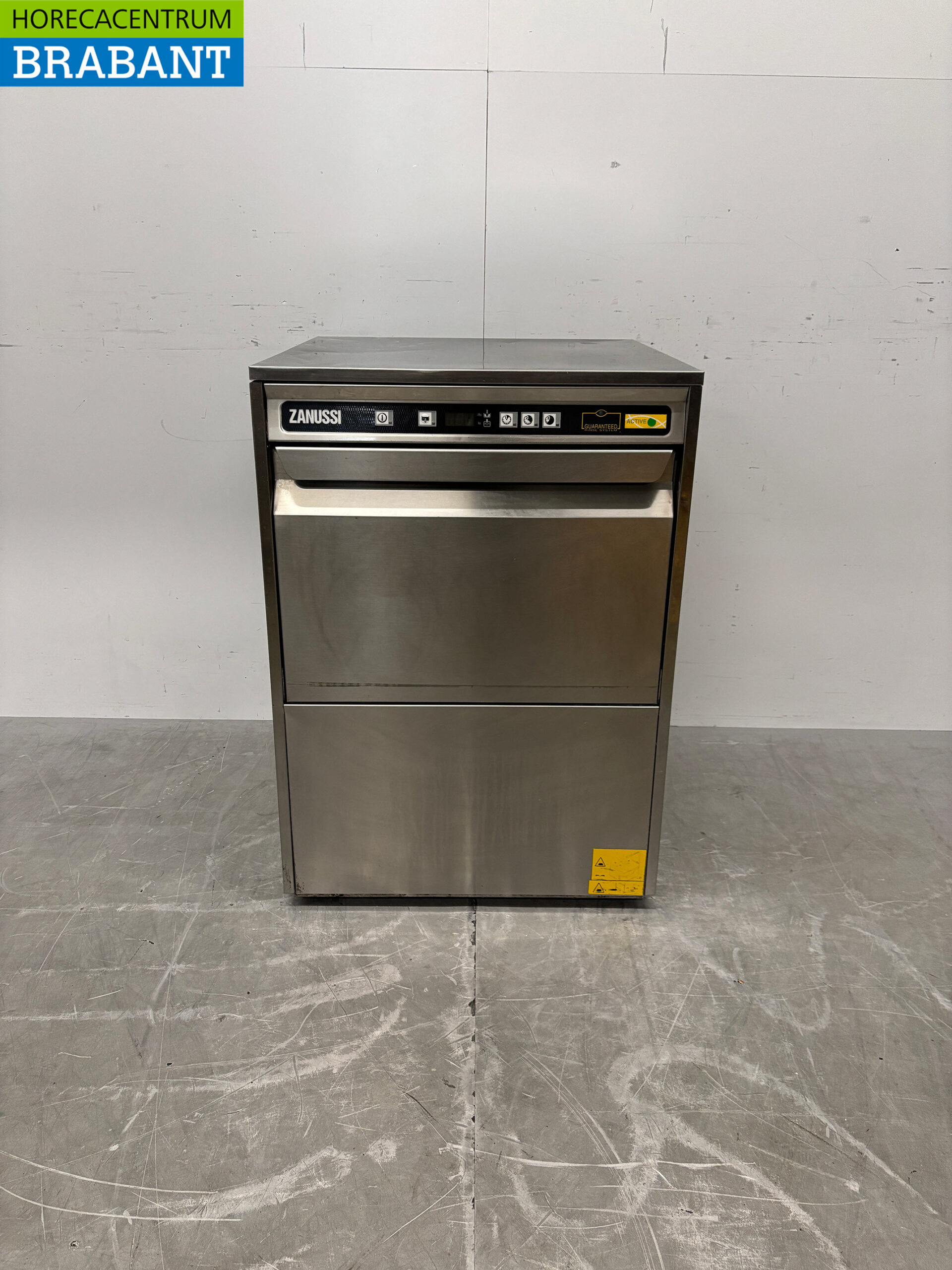 RVS Zanussi Vaatwasser met afvoerpomp 400V Horeca