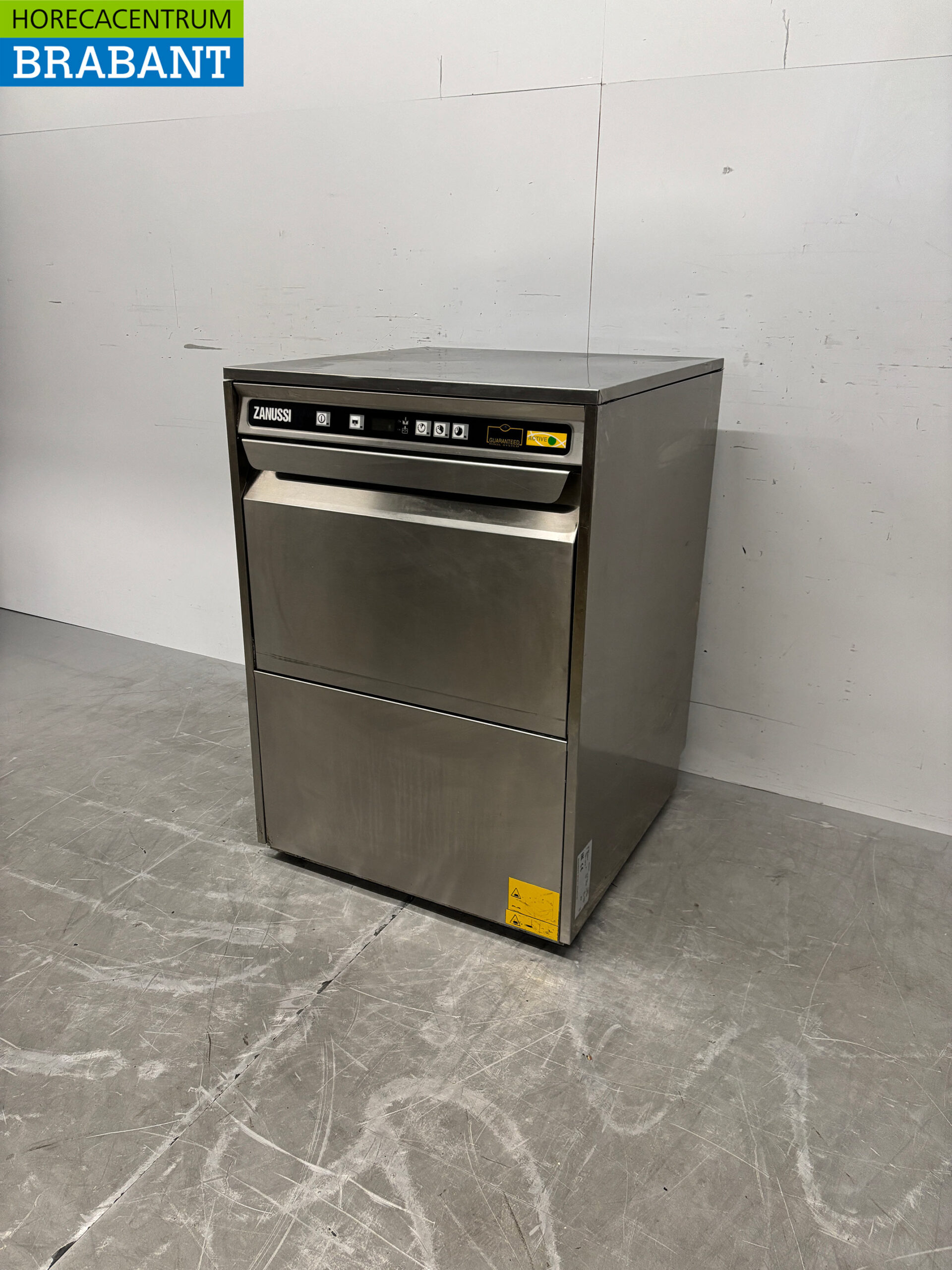 RVS Zanussi Vaatwasser met afvoerpomp 400V Horeca - Afbeelding 2
