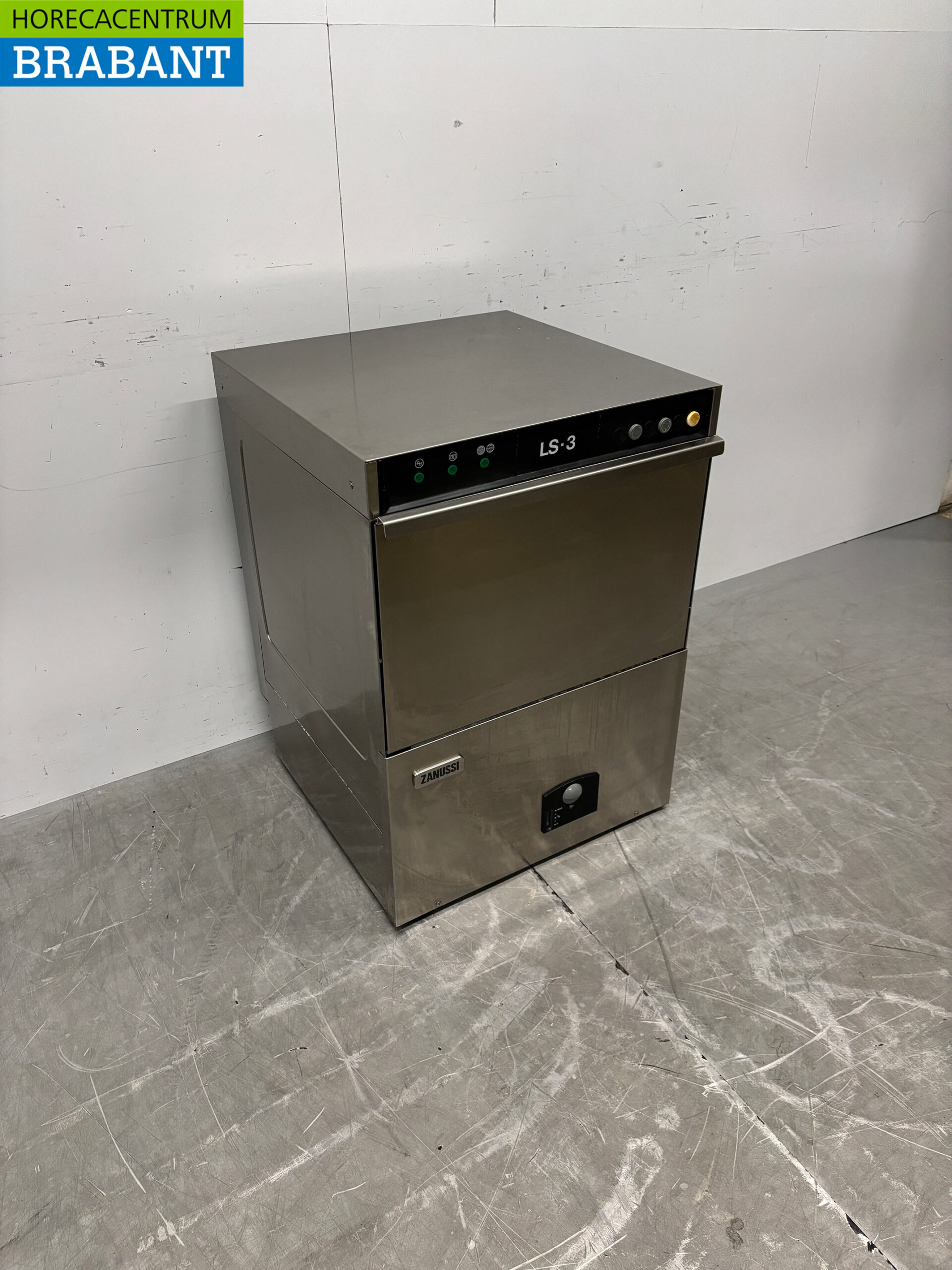 RVS Zanussi Vaatwasser met afvoerpomp 230V Horeca - Afbeelding 3