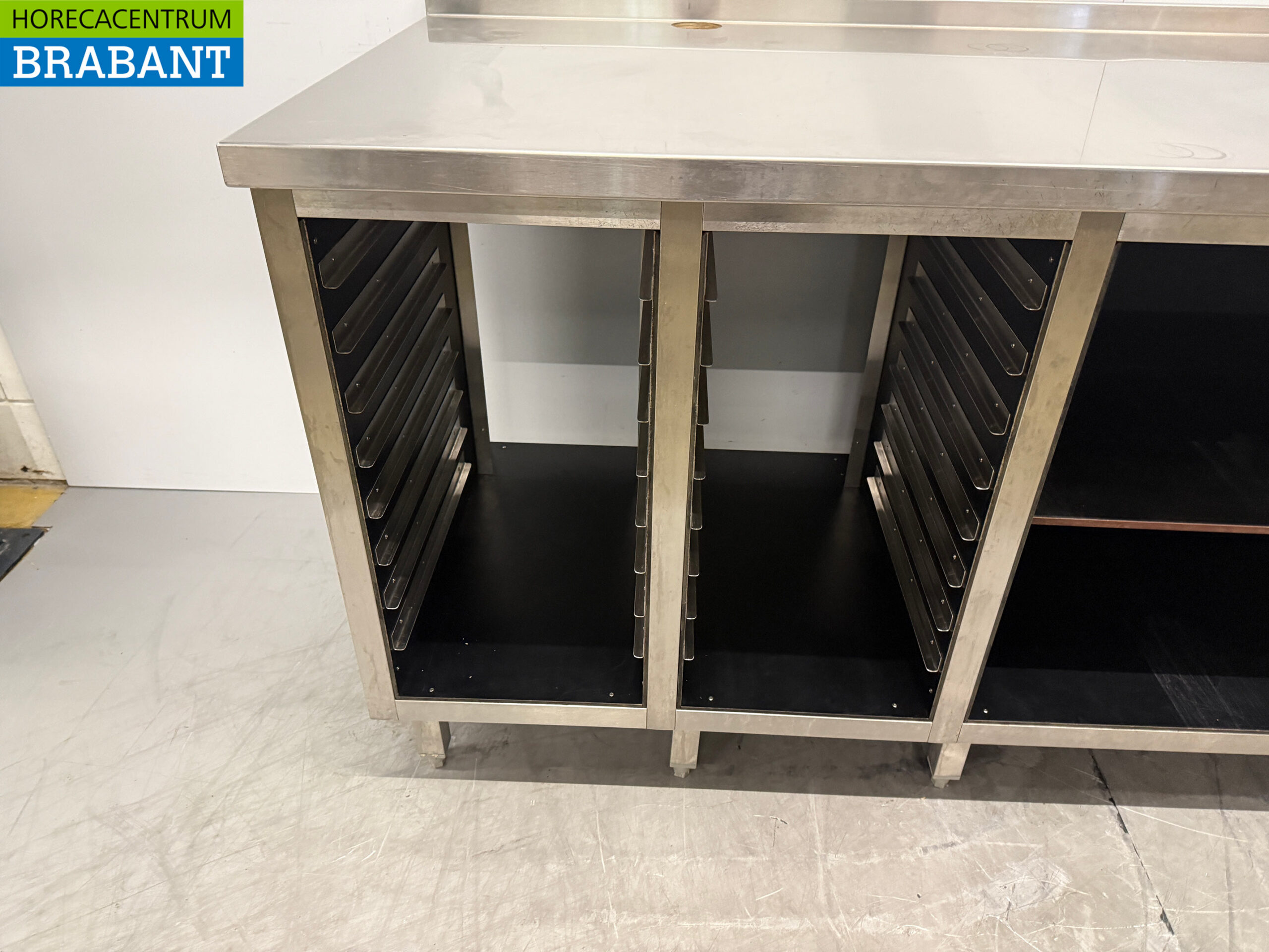 RVS Werktafel met regaal voor 1/1 GN 230 x 80 x 95,5 cm Horeca - Afbeelding 4