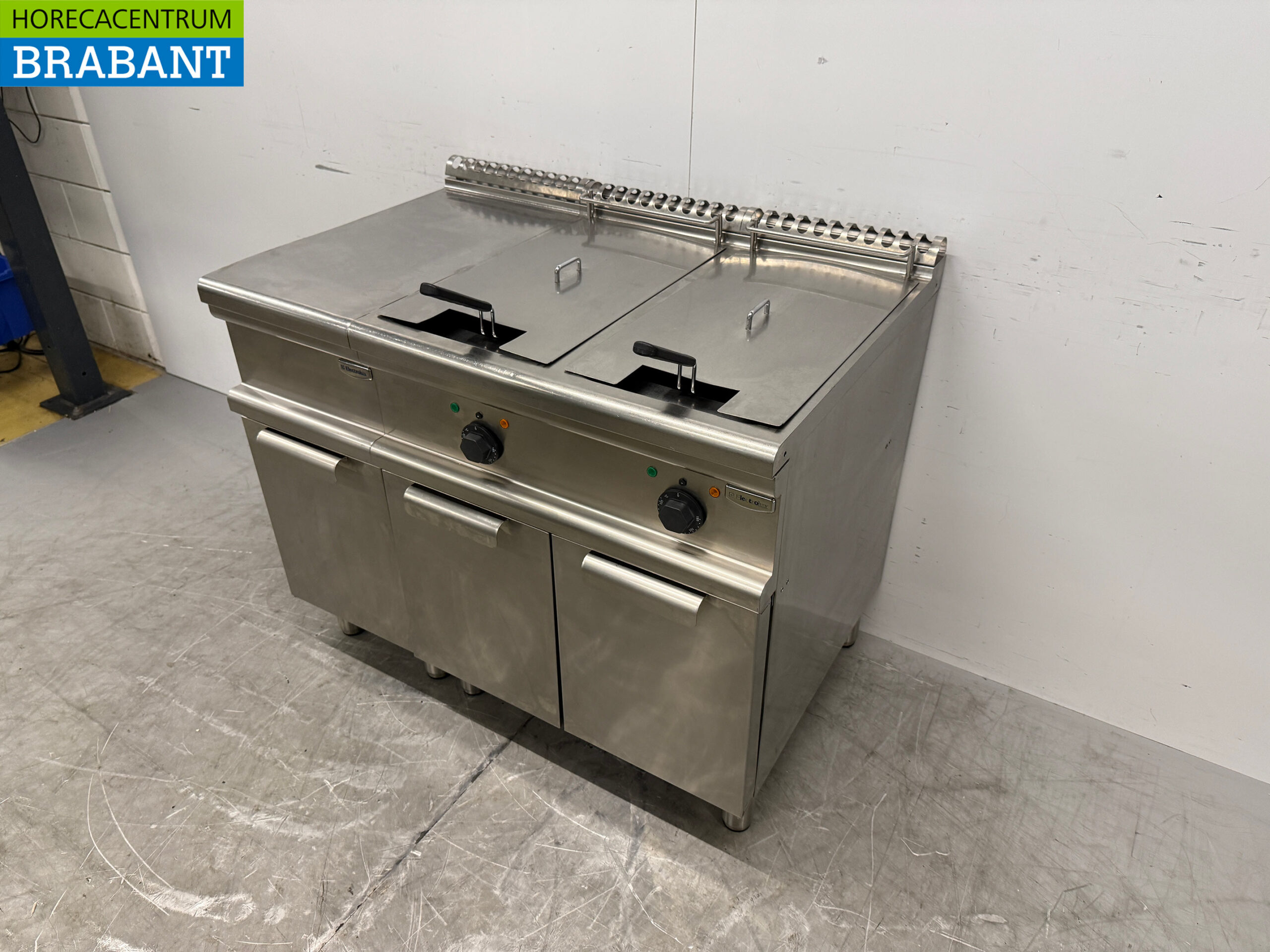 RVS Electrolux Dubbele Friteuse 2 x 15 liter 400V Horeca - Afbeelding 2